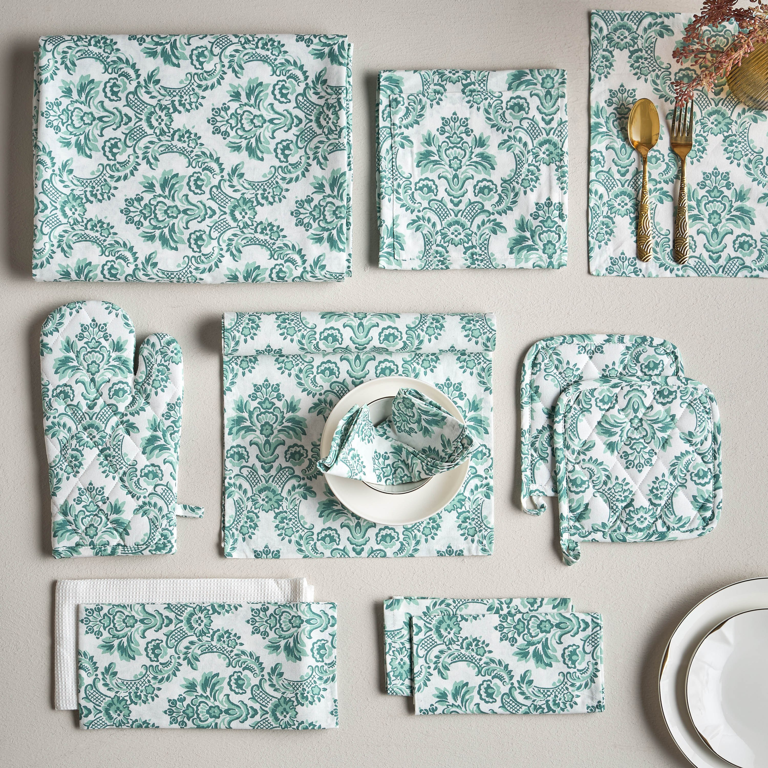 Isabella 4-Piece Placemat Set-household-dining-tablelinen-placemats-image-3