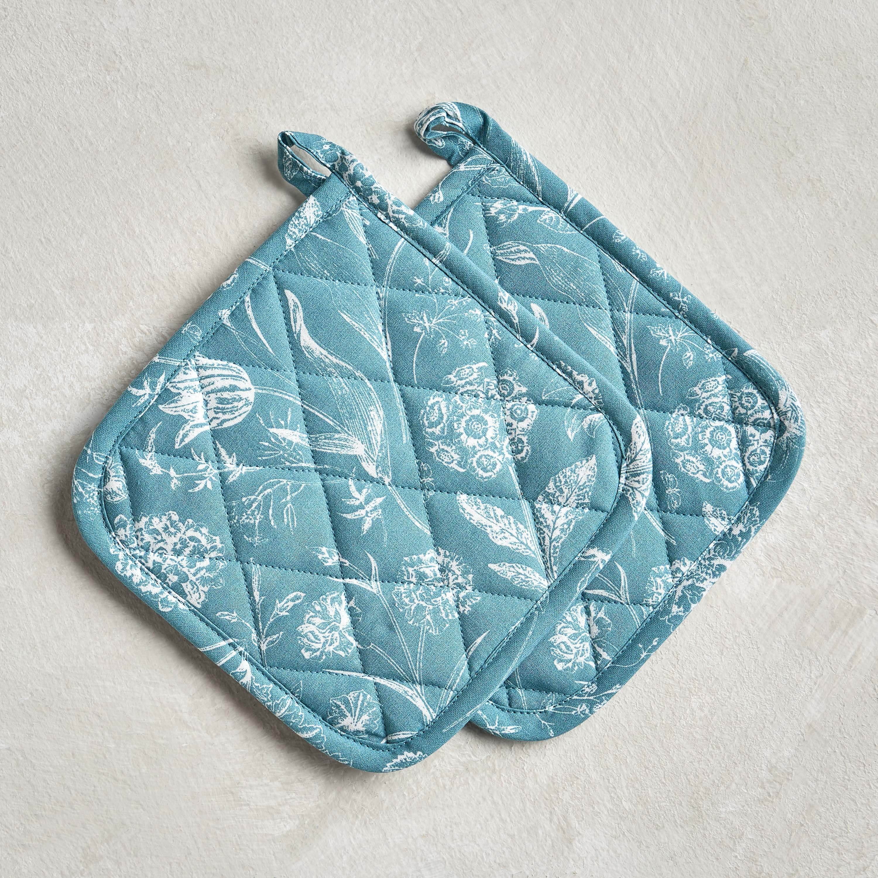Millie Pot Holder - Set of 2-household-kitchen-kitchenlinen-apronsmittsandpotholders-image-1
