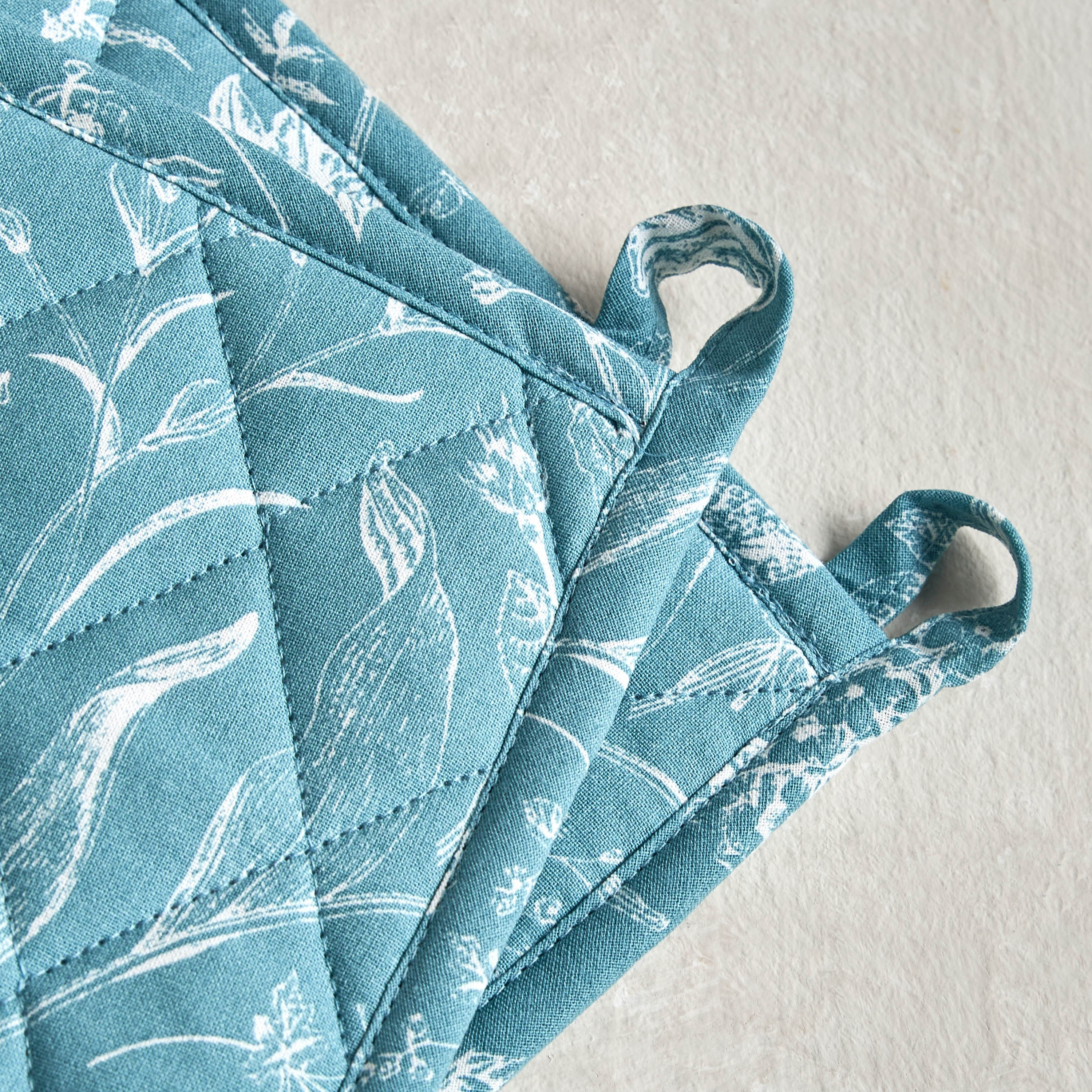 Millie Pot Holder - Set of 2-household-kitchen-kitchenlinen-apronsmittsandpotholders-image-2