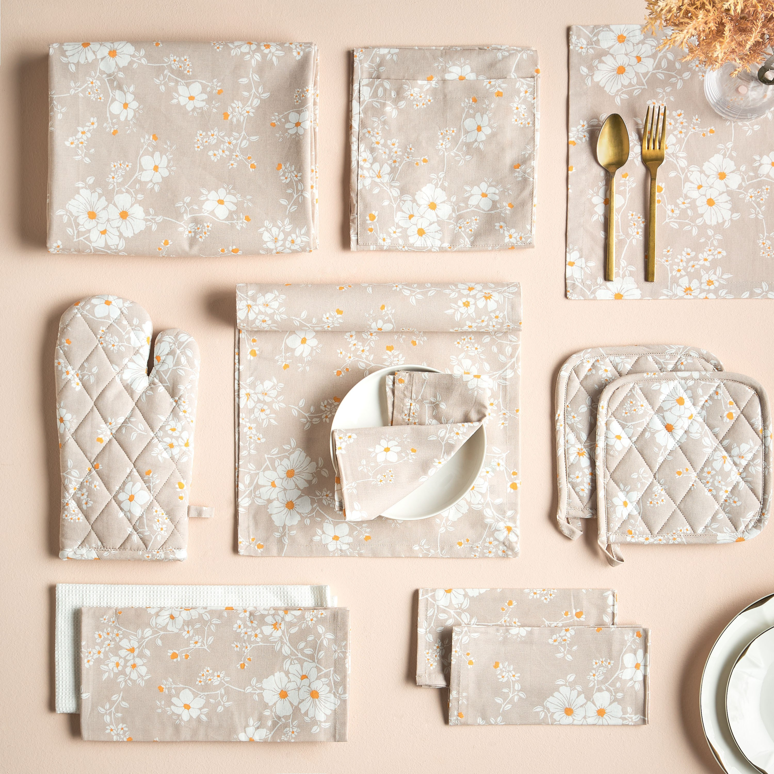 Isla Table Runner - 33x120 cm-household-dining-tablelinen-runnersandtablecovers-image-4