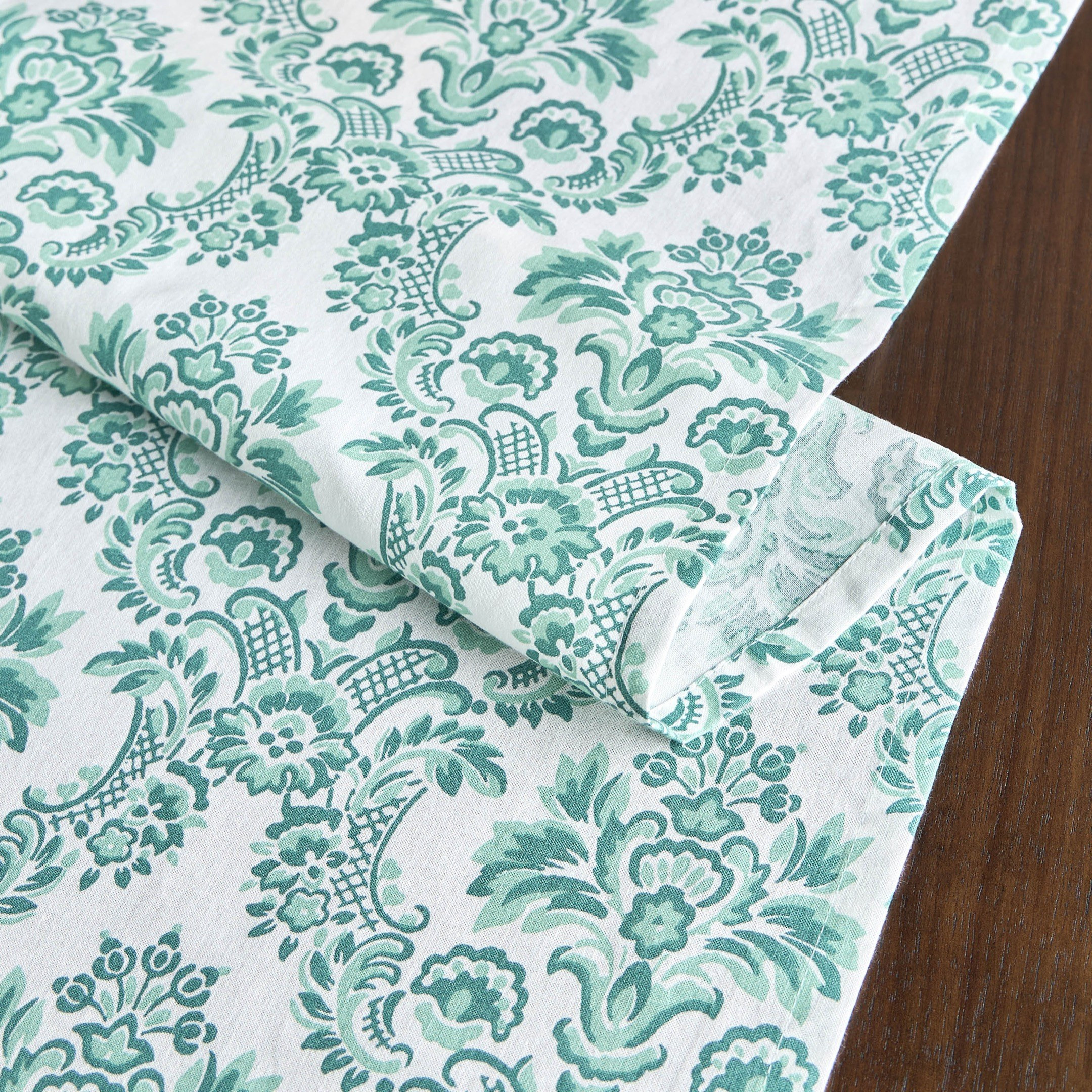 Isabella Table Runner - 33x180 cm-household-dining-tablelinen-runnersandtablecovers-image-3