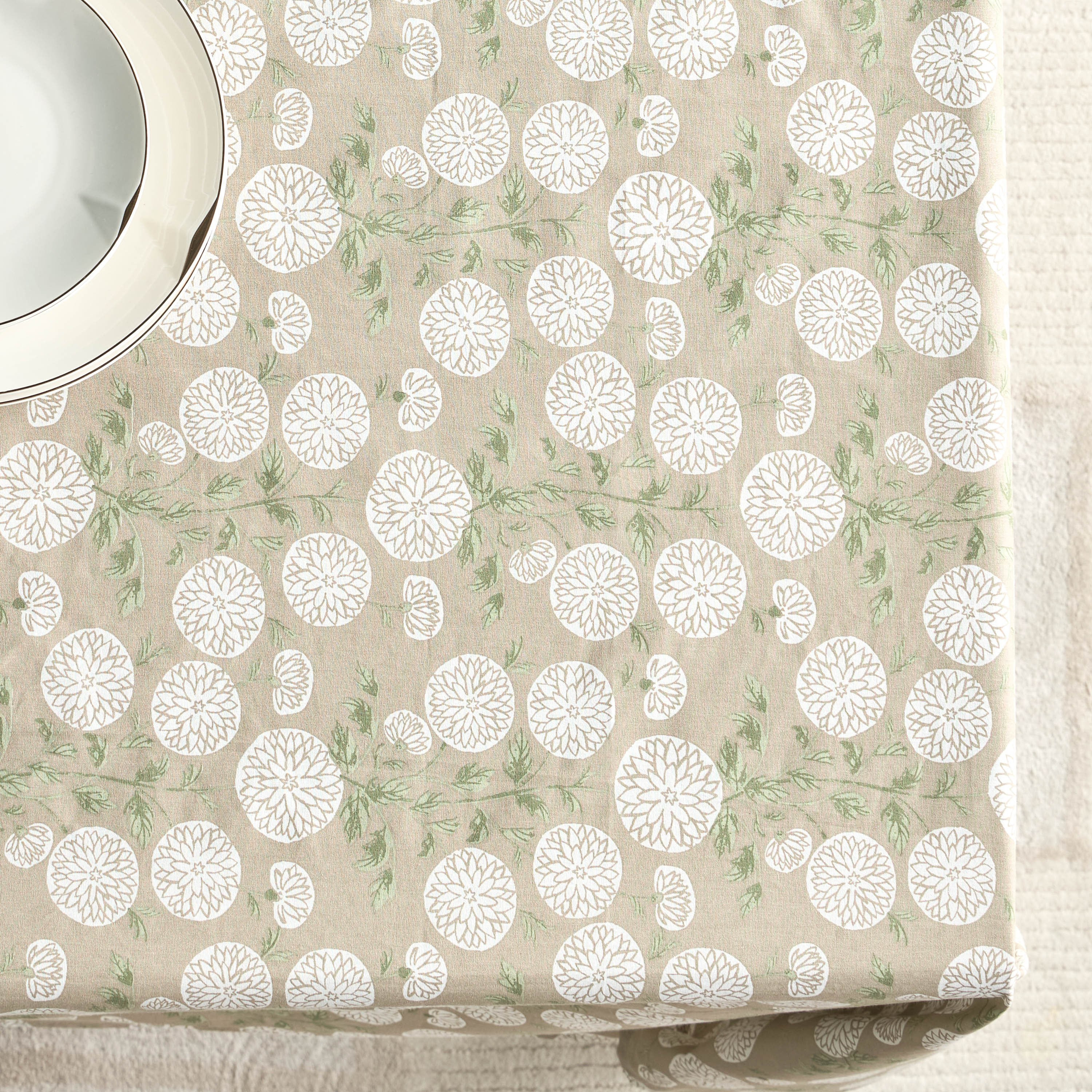 Bella Table Cover - 150x250 cm-household-dining-tablelinen-runnersandtablecovers-image-2
