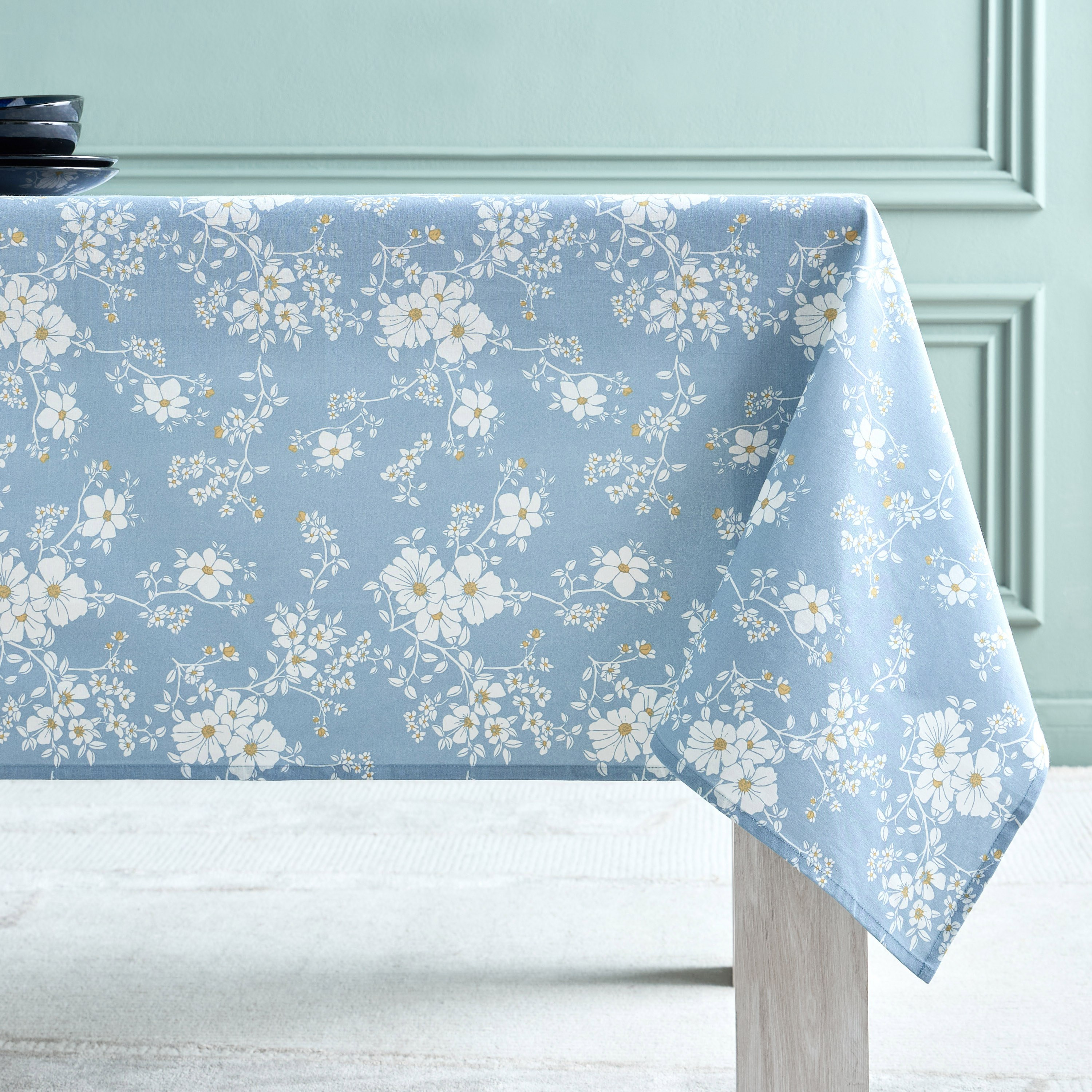 Isla Table Cover - 150x250 cm-household-dining-tablelinen-runnersandtablecovers-image-1