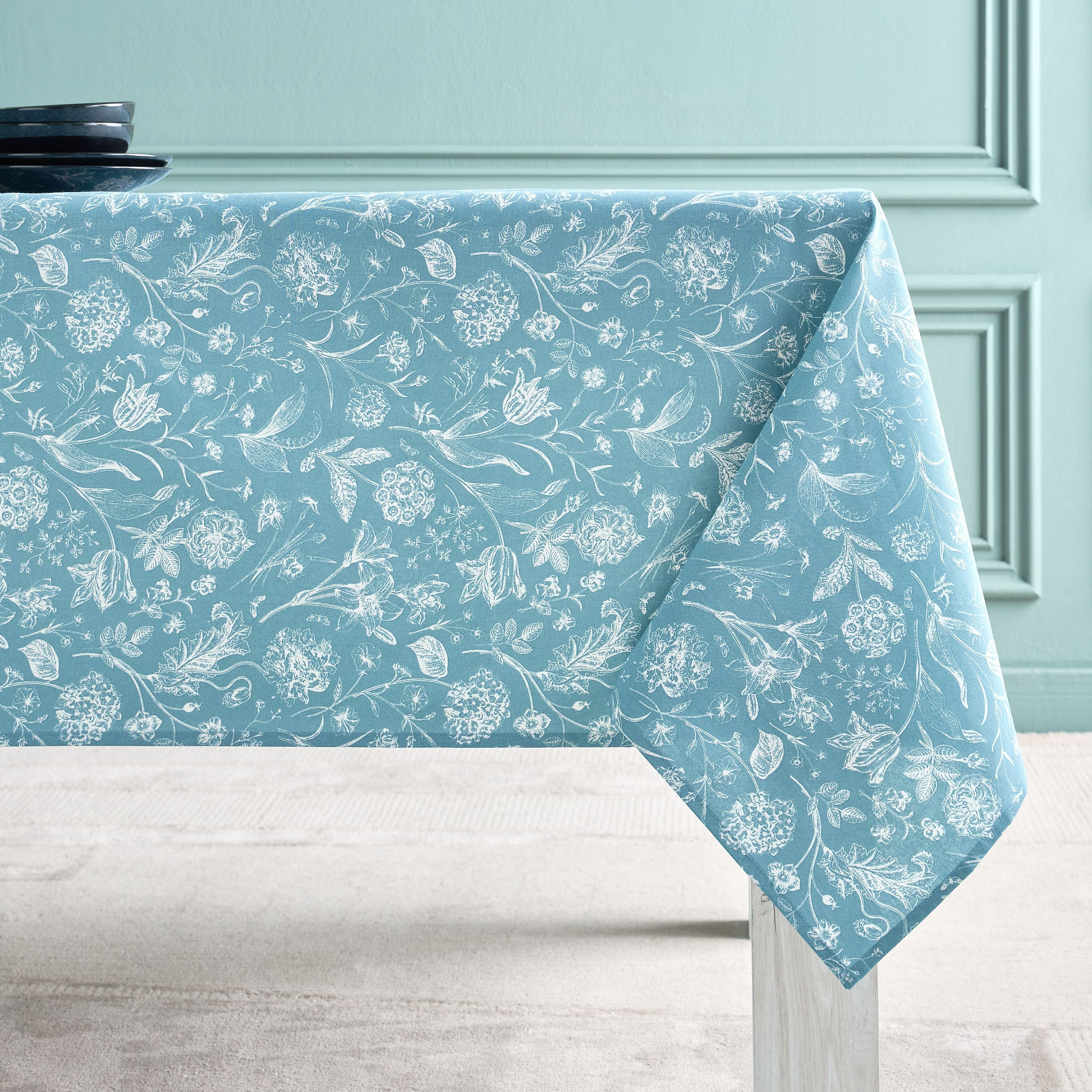 Millie Table Cover - 150x250 cm-household-dining-tablelinen-runnersandtablecovers-image-1