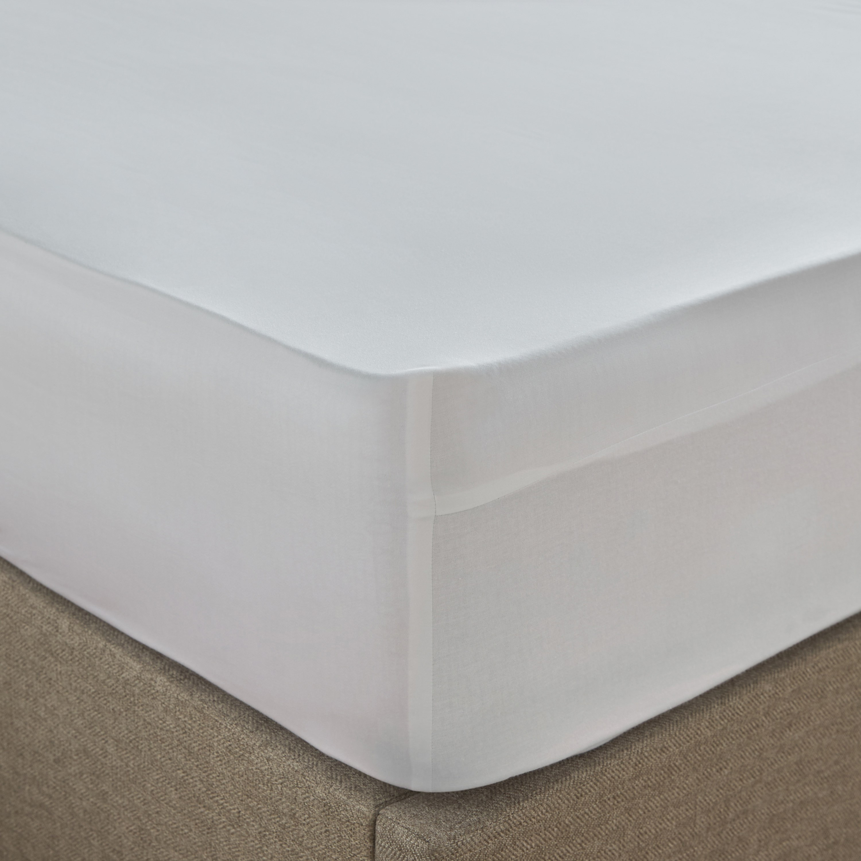 Solid Satin Pima Cotton 525 Thread Count Full Fitted Sheet - 120x200 cm-household-bedding-sheetsandpillowcases-fittedsheets-image-1