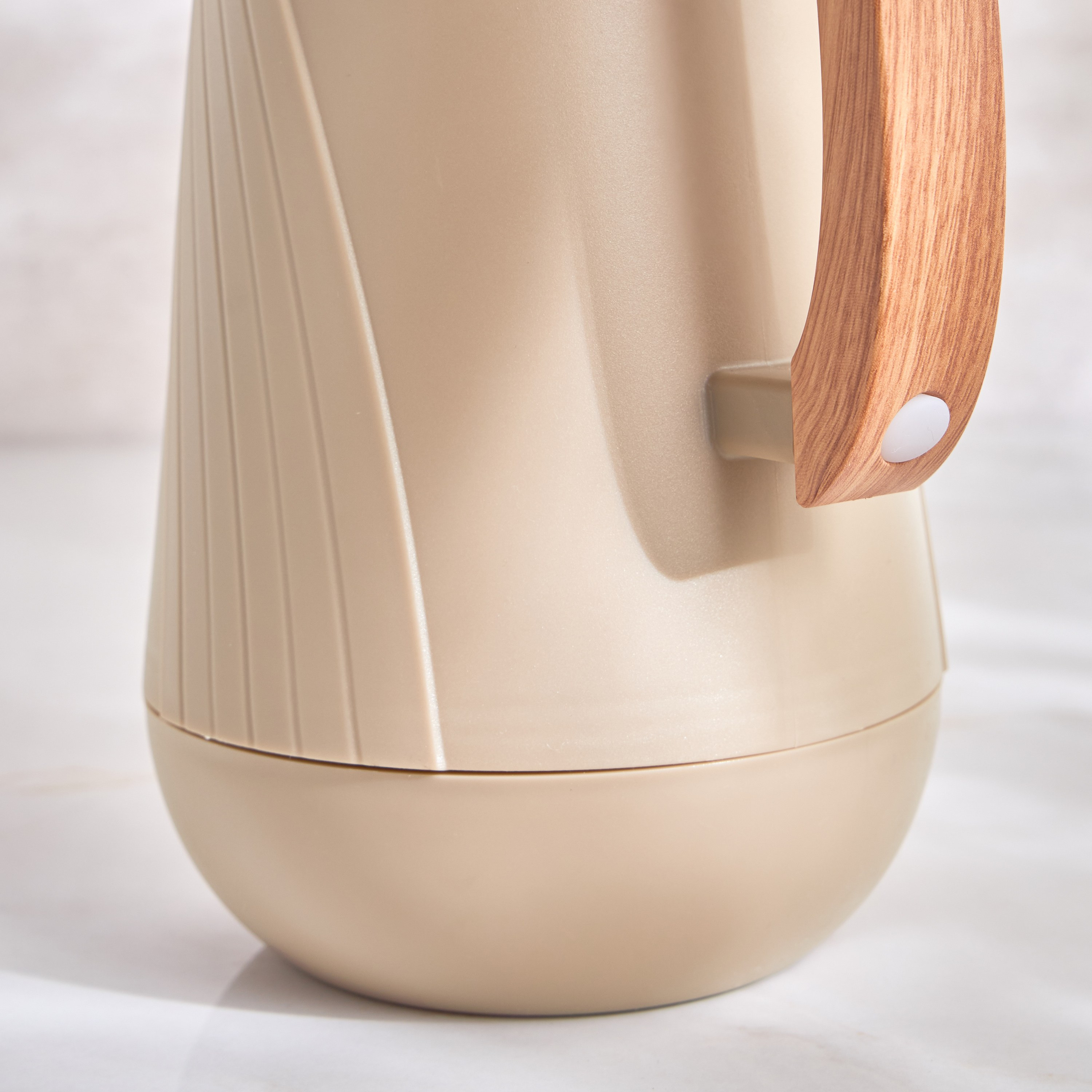 Neena Flask - 1 L-household-dining-teaandcoffee-vacuumflaskscoffeeandteapots-image-4