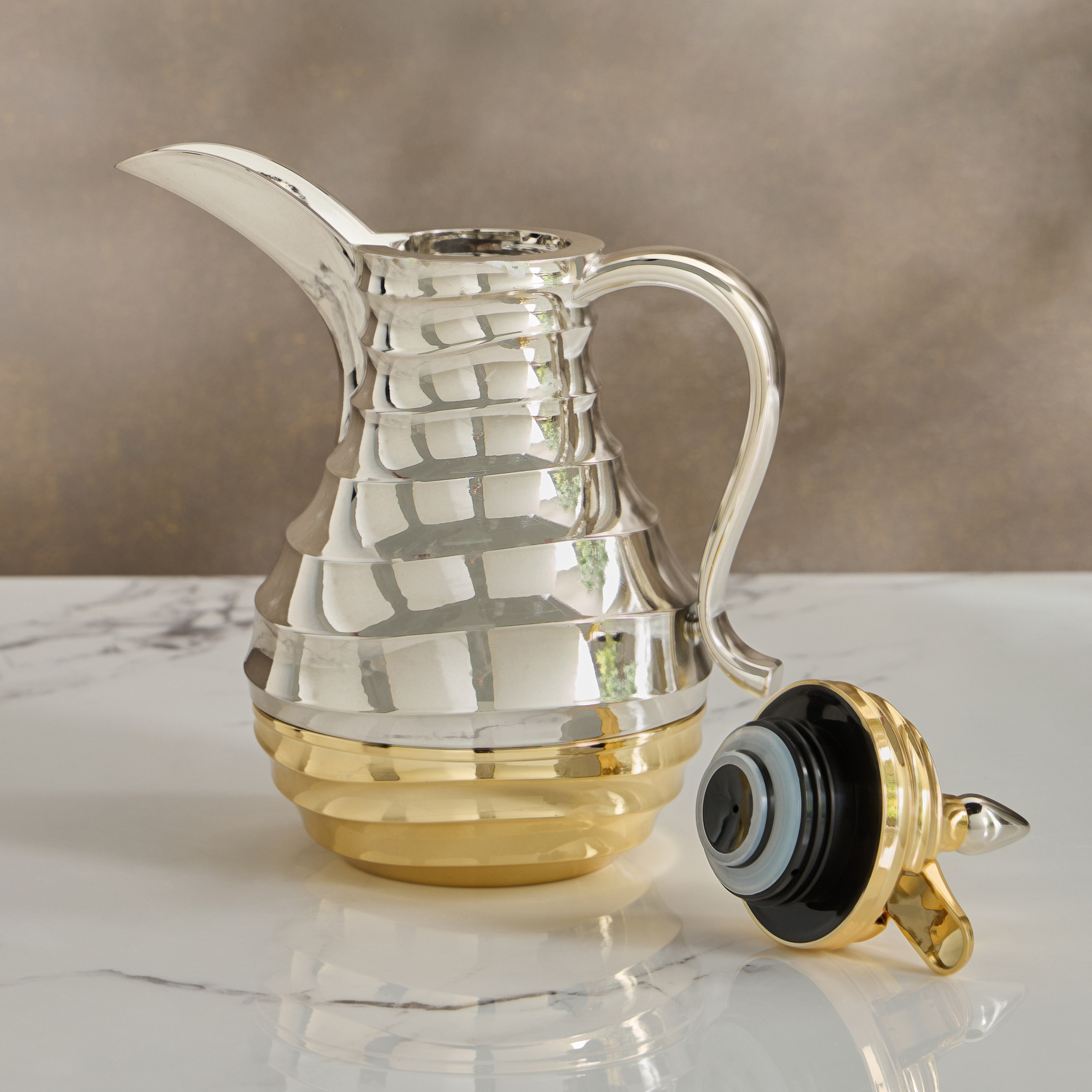Maheen Metal Flask - 700 ml-household-dining-teaandcoffee-vacuumflaskscoffeeandteapots-image-2