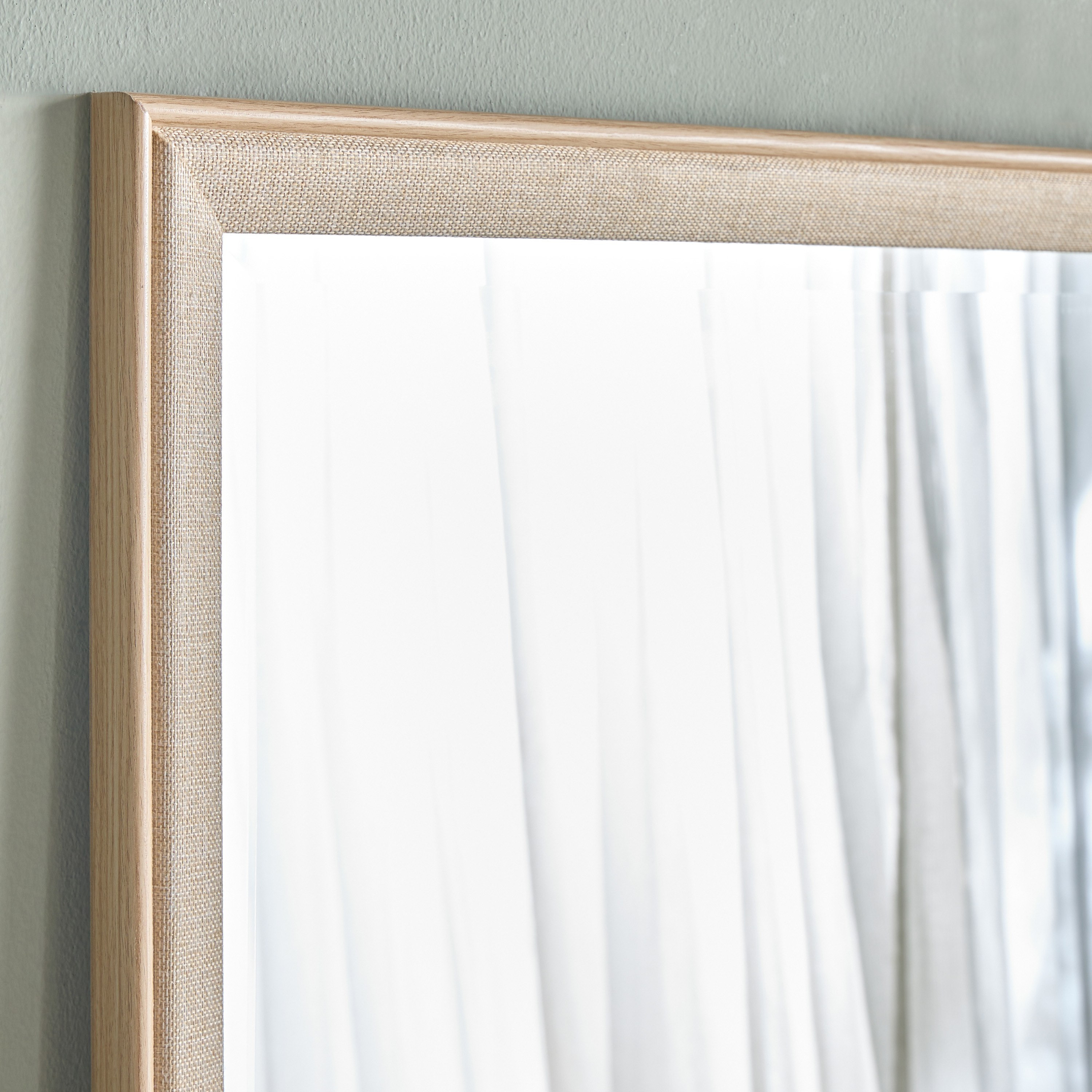 Mashna Bevelled Leaner Mirror - 89x189 cm-household-walldecorandmirrors-mirrors-floormirrors-image-2