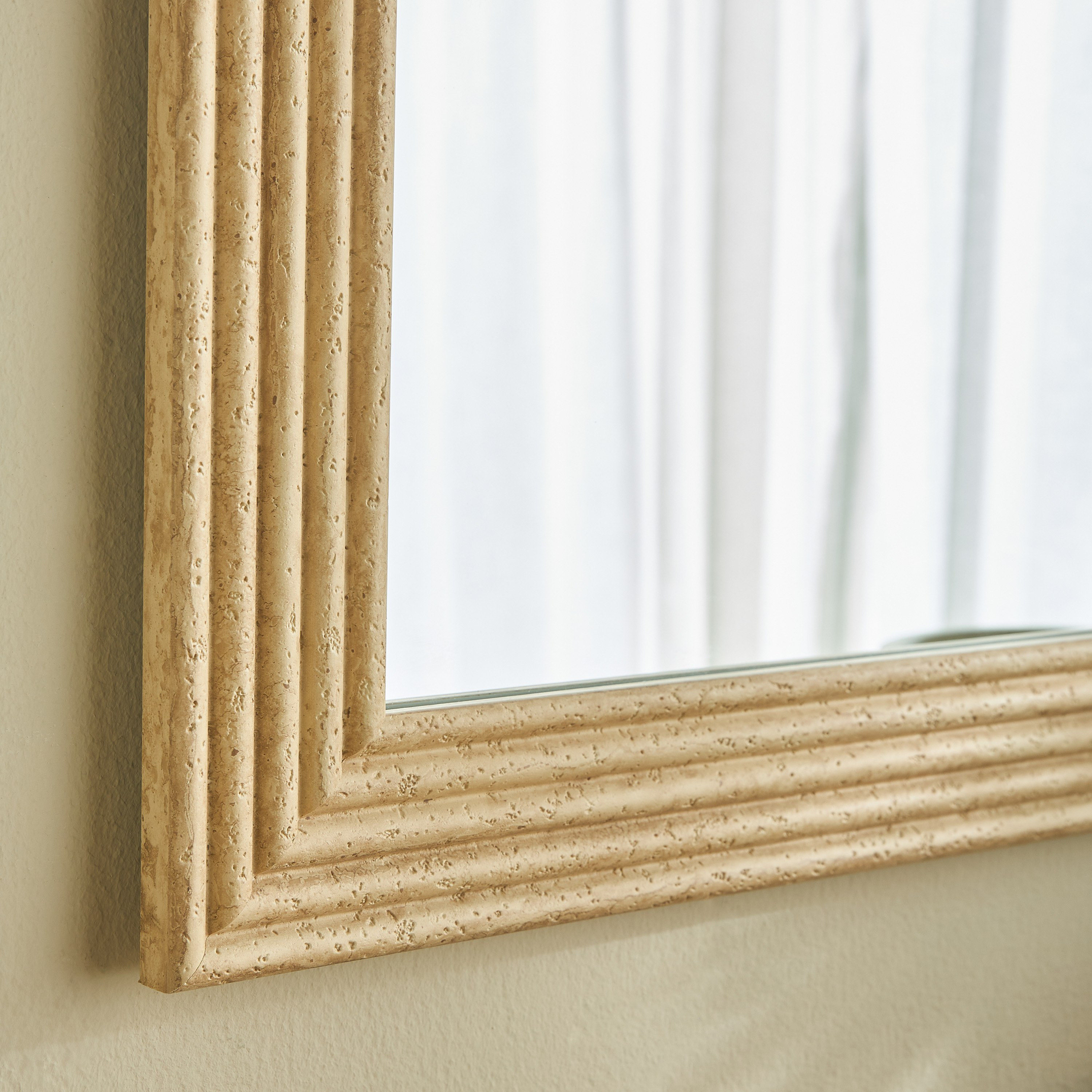 Velle Wall Mirror - 93x133 cm-household-walldecorandmirrors-mirrors-wallmirrors-image-2