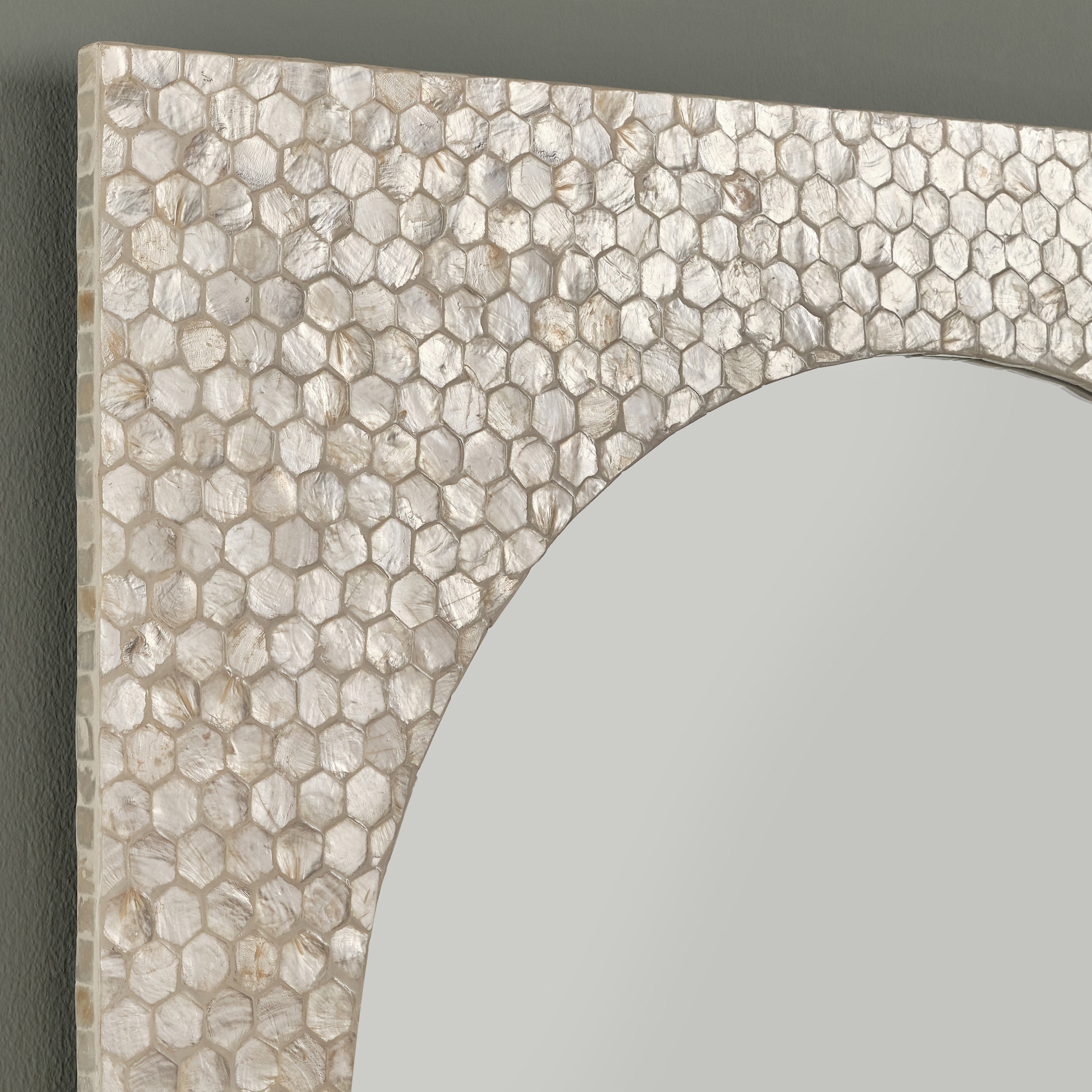 Capora Capiz Wall Mirror - 80x80 cm-household-walldecorandmirrors-mirrors-wallmirrors-image-3