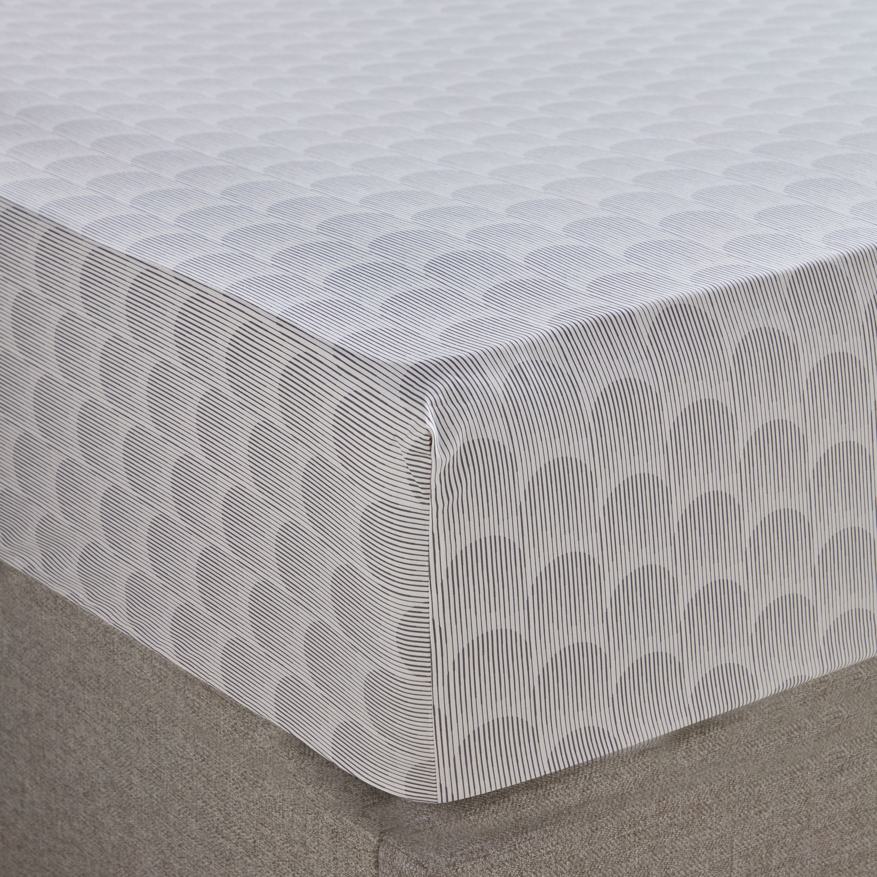 Serenity Cotton Percale 200 Thread Count King Fitted Sheet - 180x205 cm-household-bedding-sheetsandpillowcases-fittedsheets-image-1