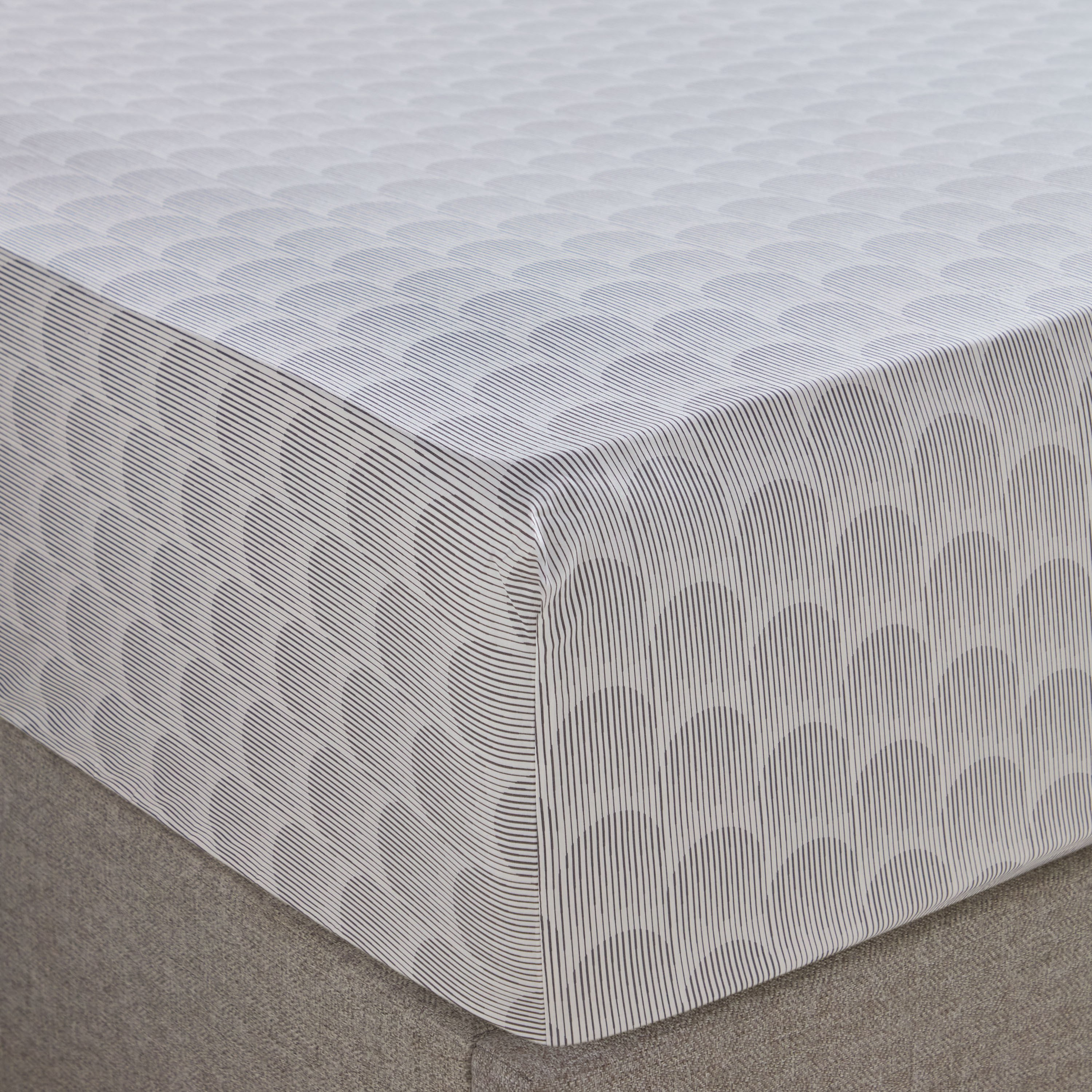 Serenity Cotton Percale 200 Thread Count Full Fitted Sheet - 160x200 cm-household-bedding-sheetsandpillowcases-fittedsheets-image-1