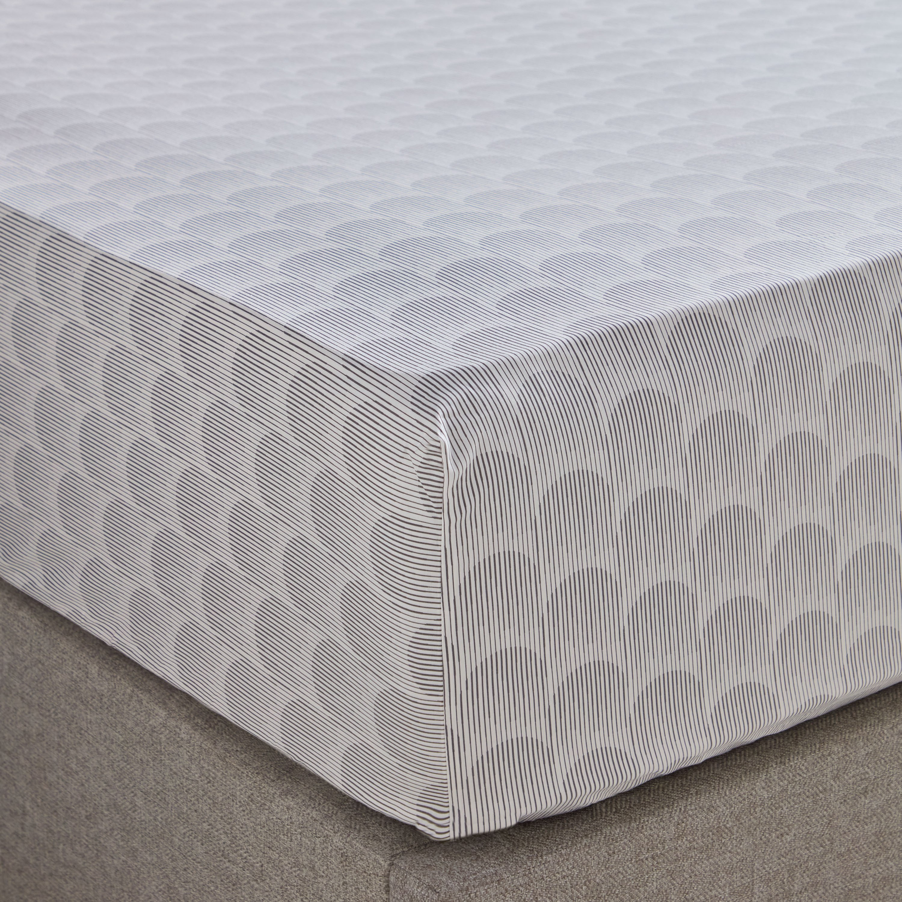 Serenity Cotton Percale Weave 200 Thread Count Full Fitted Sheet - 120x200 cm-household-bedding-sheetsandpillowcases-fittedsheets-image-1