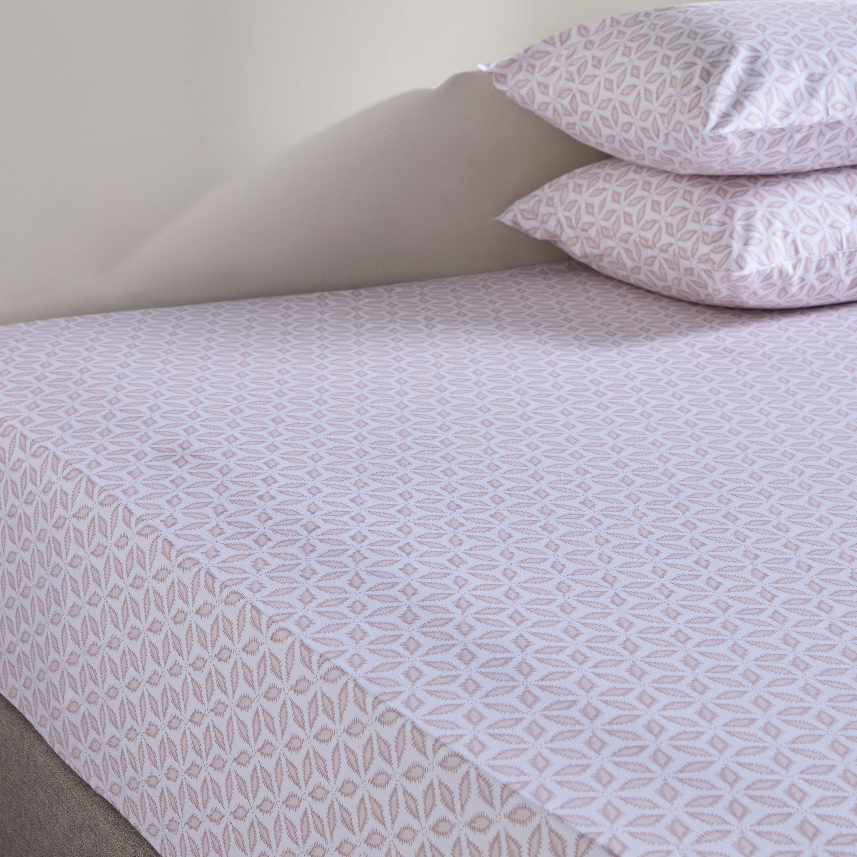 Serenity Cotton Percale 200 Thread Count King Fitted Sheet - 180x205 cm-household-bedding-sheetsandpillowcases-fittedsheets-image-3