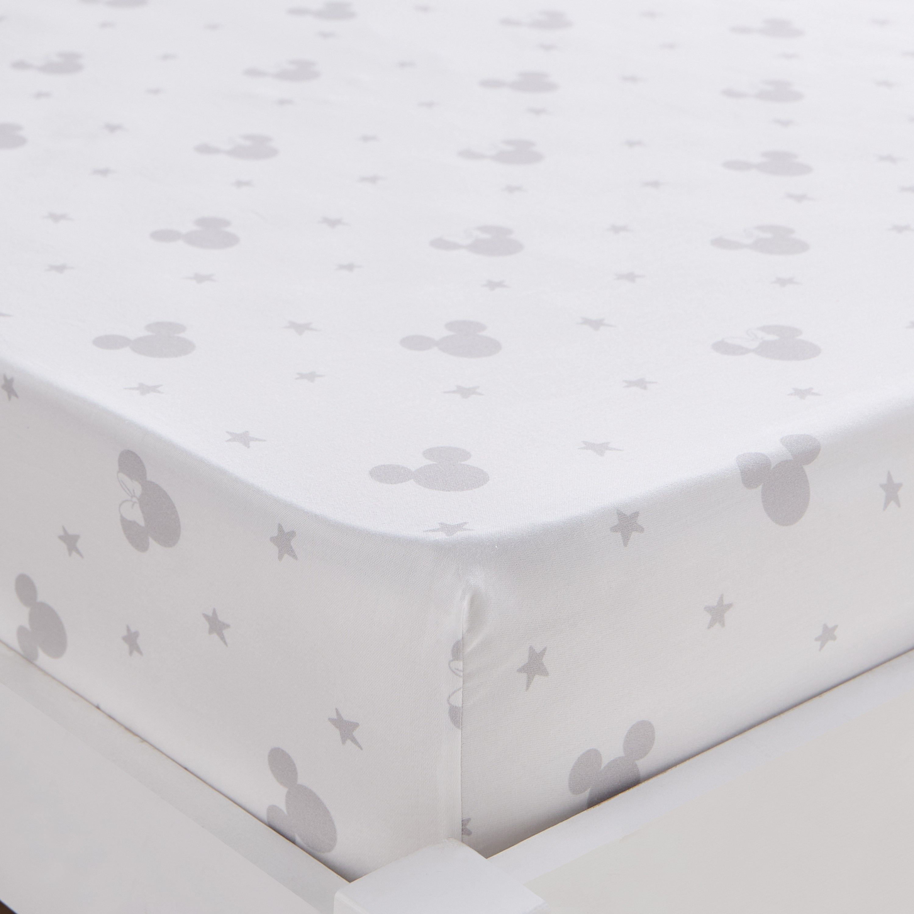 Mickey & Minnie Cotton 205 Thread Count Full Fitted Sheet - 120x200 cm-babyandkids-beddingandwindows-bedding-fittedandflatsheets-image-2