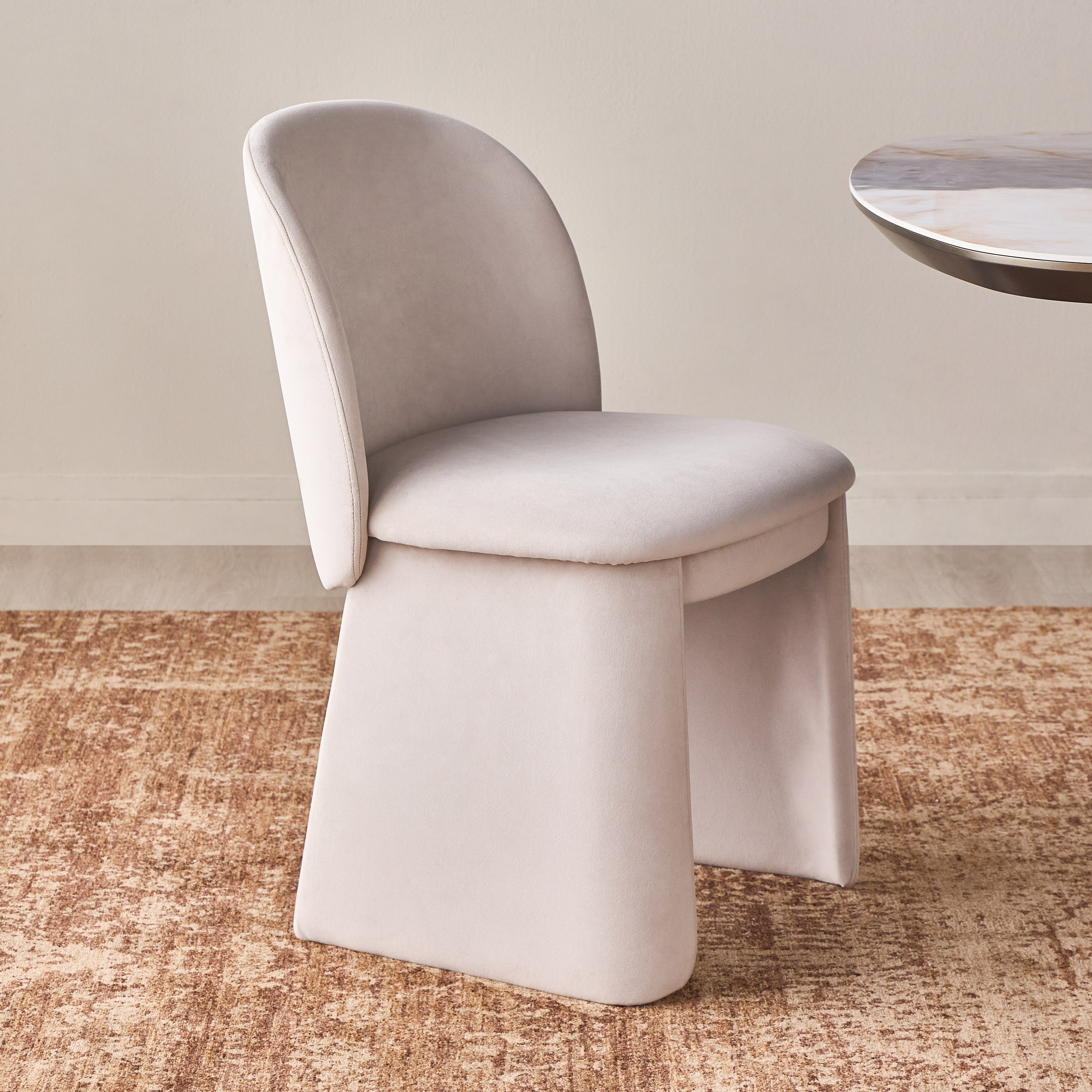 كرسي سفرة مخمل - قيلا-furniture-diningroom-chairsandbenches-image-1