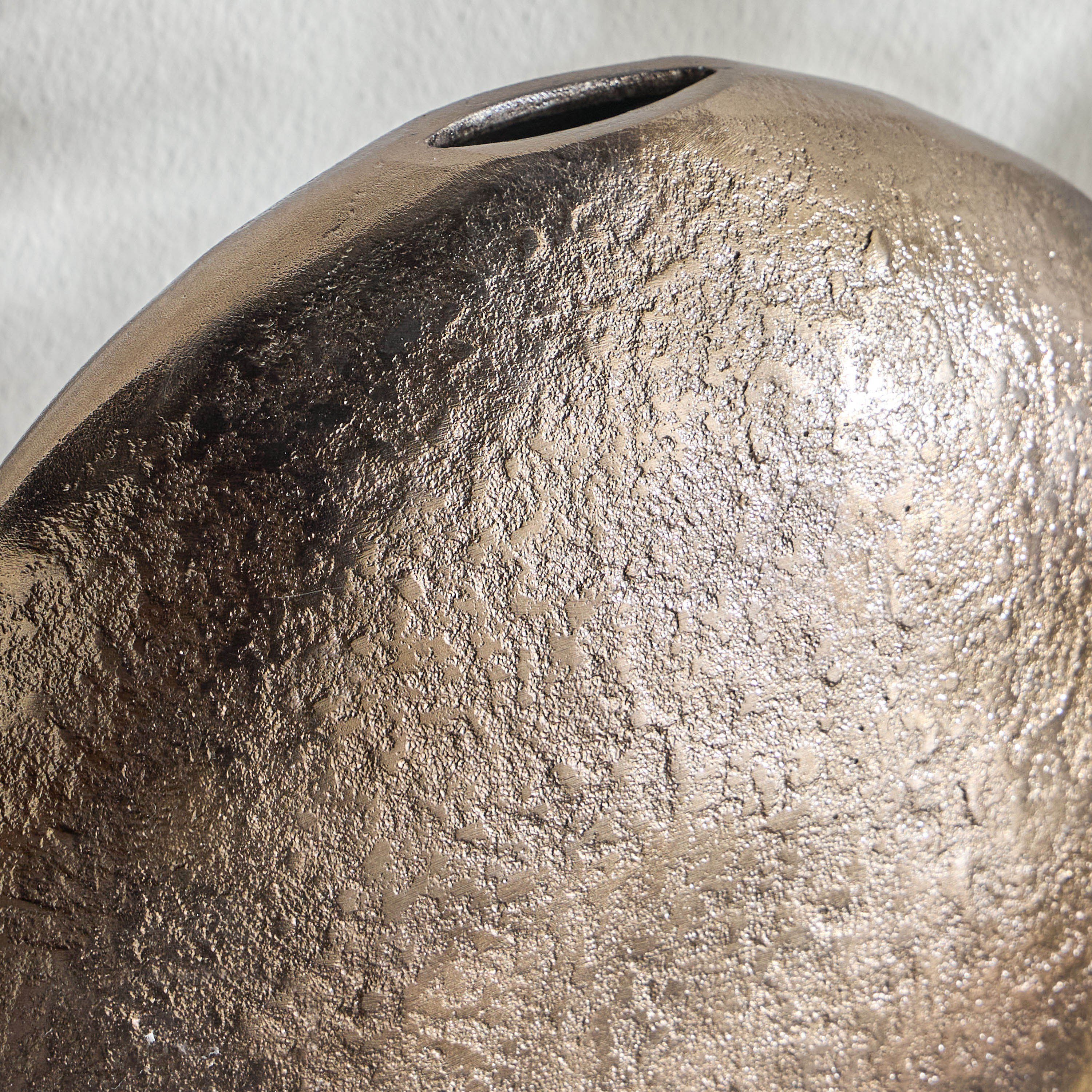 Dahab Oval Metal Vase - 23 cm-household-decor-vasesandbowls-image-2