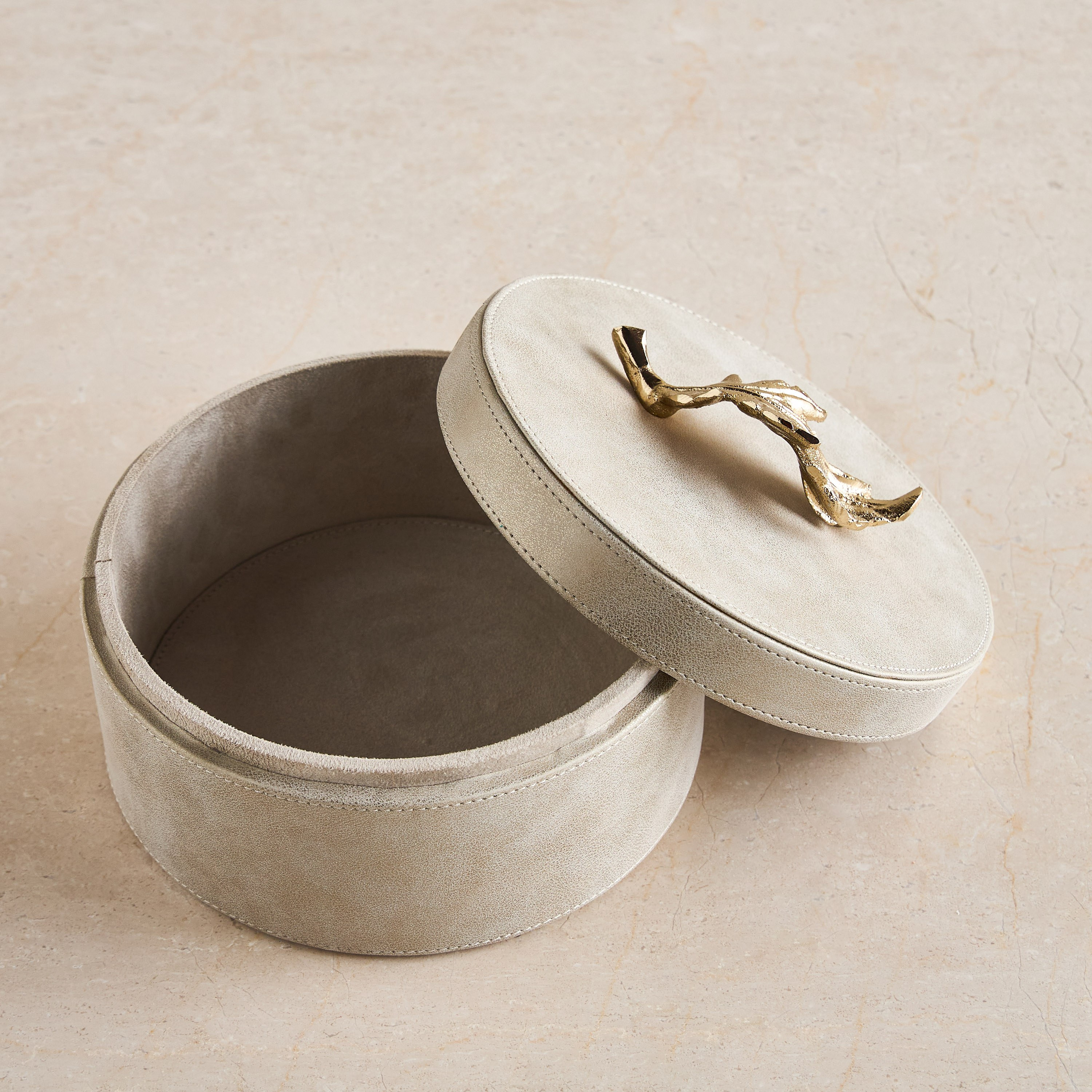Twirl Decorative Box - 20 cm-household-decor-boxesandtrays-image-2