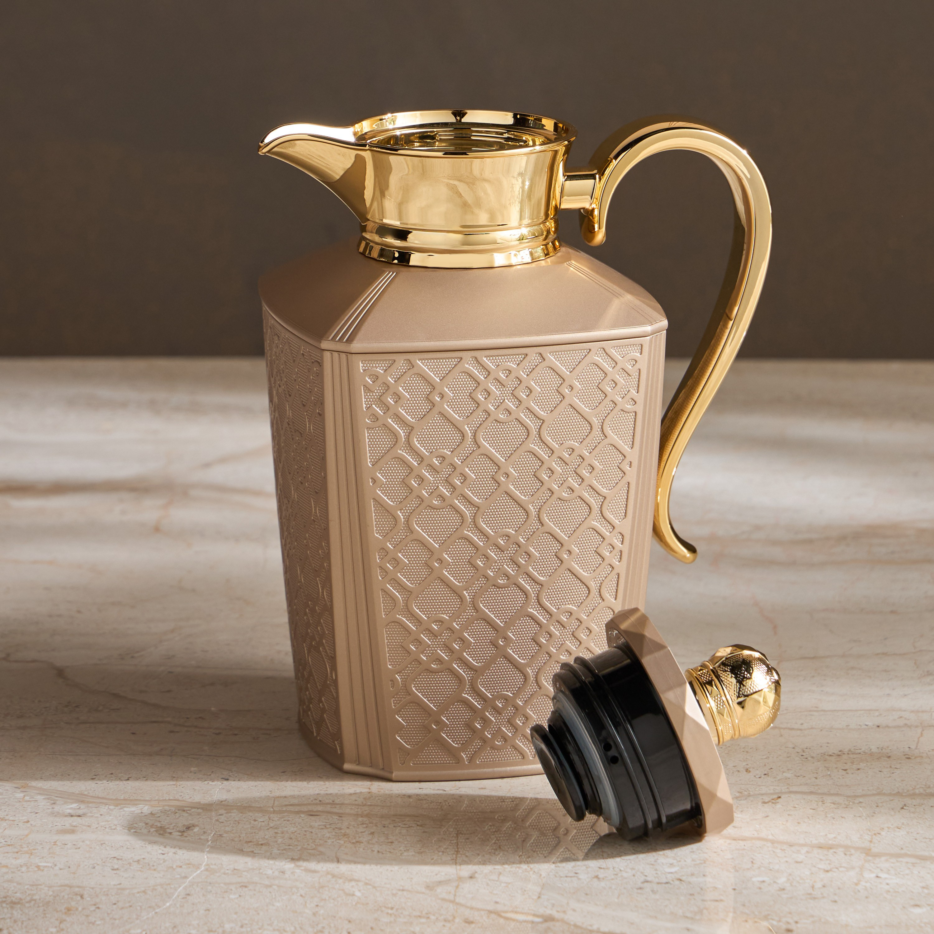Talia Metal Flask - 700 ml-household-dining-teaandcoffee-vacuumflaskscoffeeandteapots-image-2