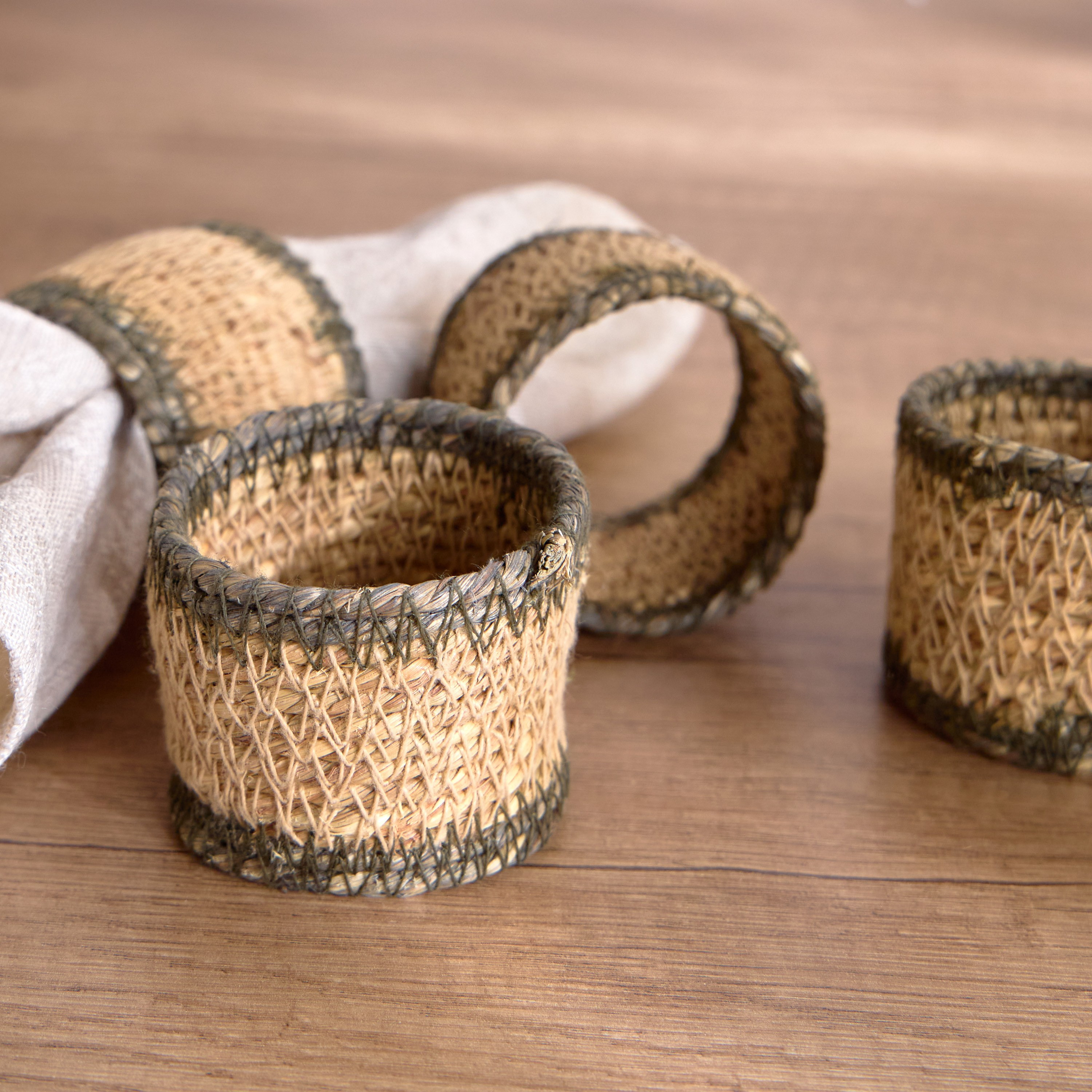 Dia 4-Piece Napkin Ring Set - 5 cm-household-dining-tablelinen-napkinsandaccessories-image-2