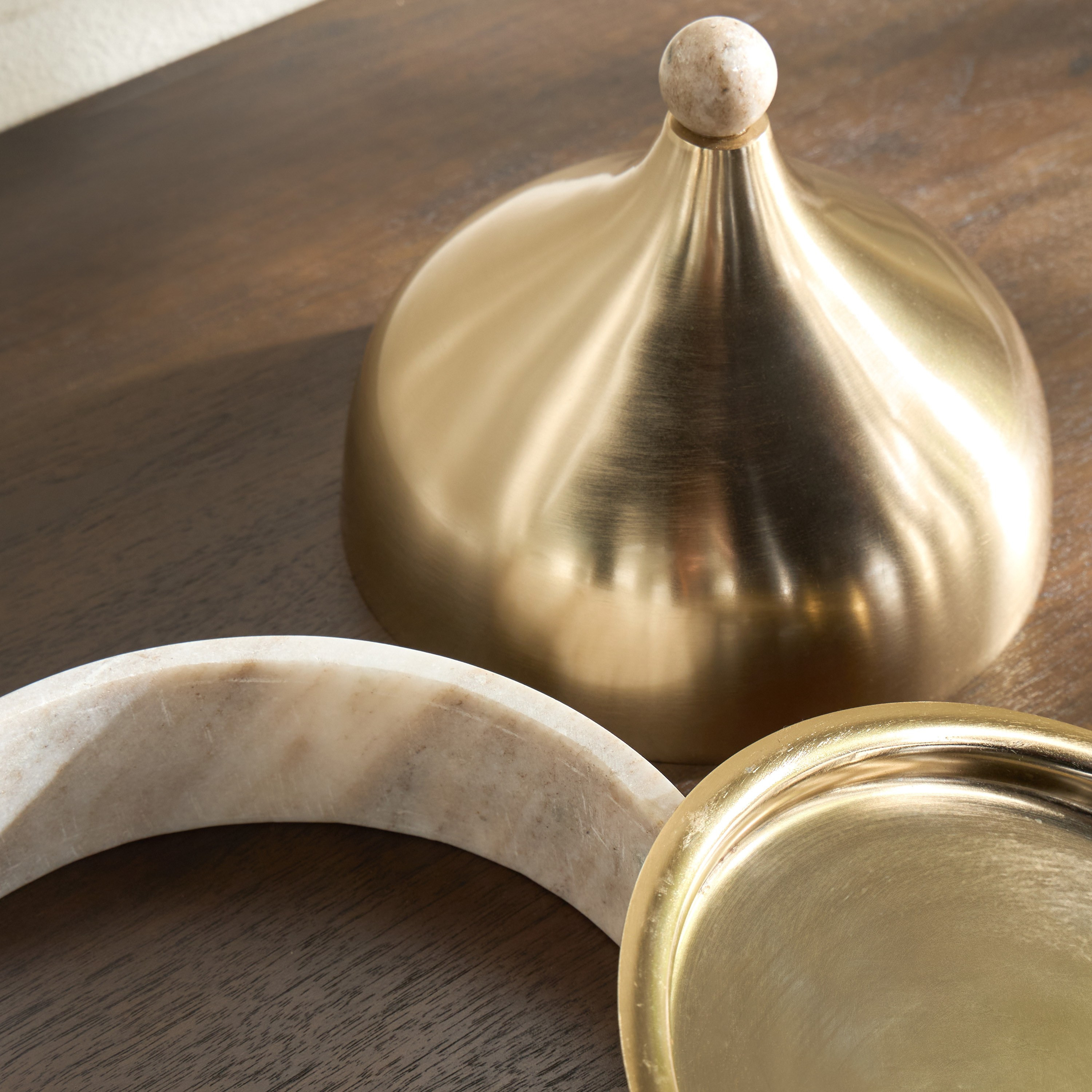 صحن ديكور رخام بقبة - دهب - 20x20 سم-household-dining-serveware-servingplatters-image-3