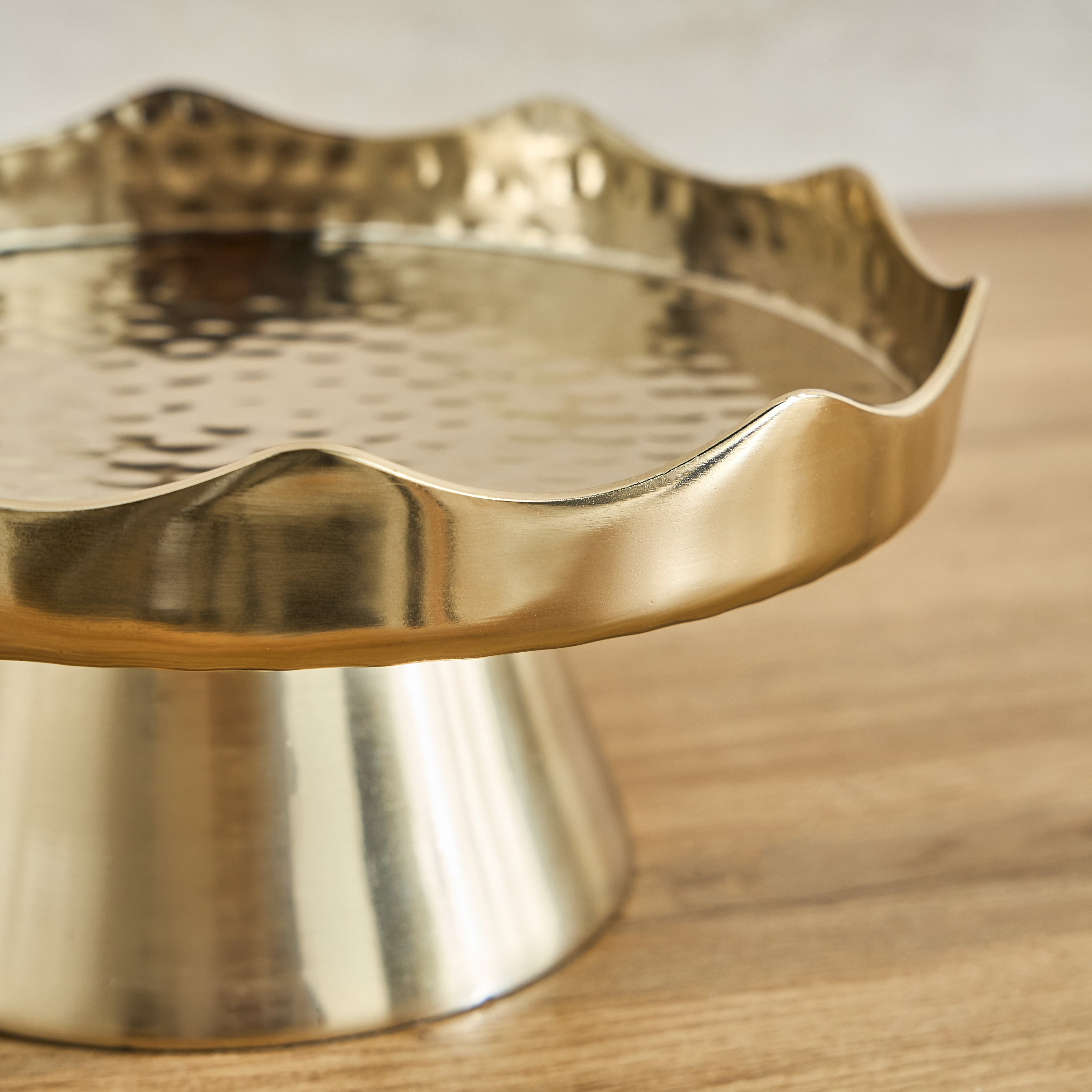 Dara Decorative Stand - 20 cm-household-decor-boxesandtrays-image-2