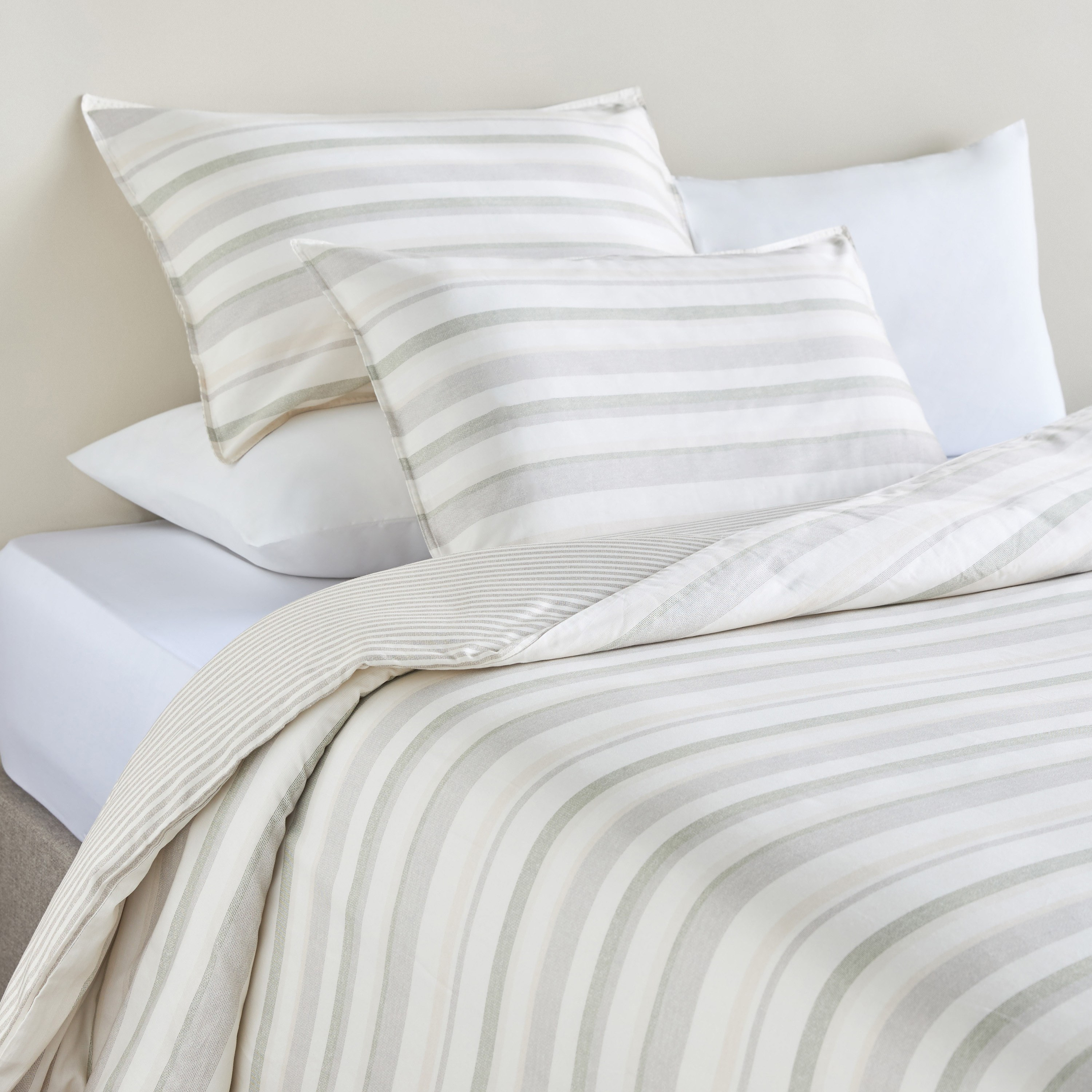طقم غطاء لحاف كينج قطن 3 قطع بعدد خيوط 220 خيط - ستيلا لينير - 220×260 سم-household-bedding-duvetandcovers-duvetcovers-image-1