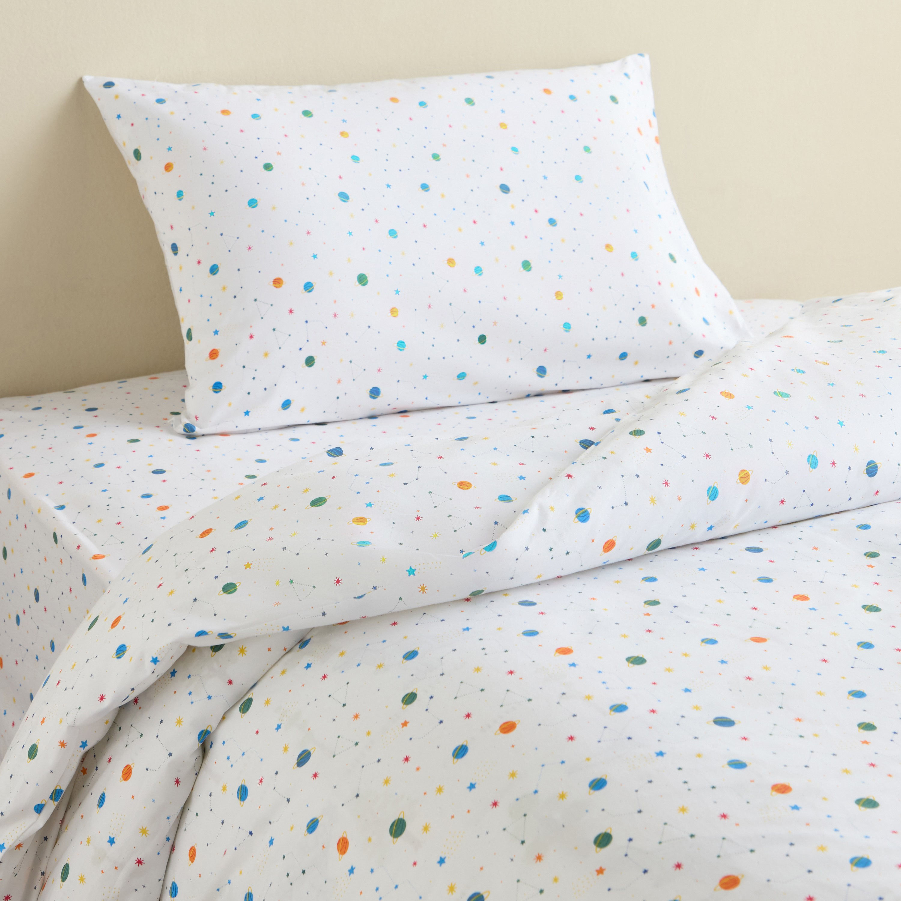 طقم غطاء لحاف فردي قطن بعدد 200 خيط قطعتين بطبعات - دريمز - 135x200 سم-babyandkids-beddingandwindows-bedding-duvetcovers-image-1