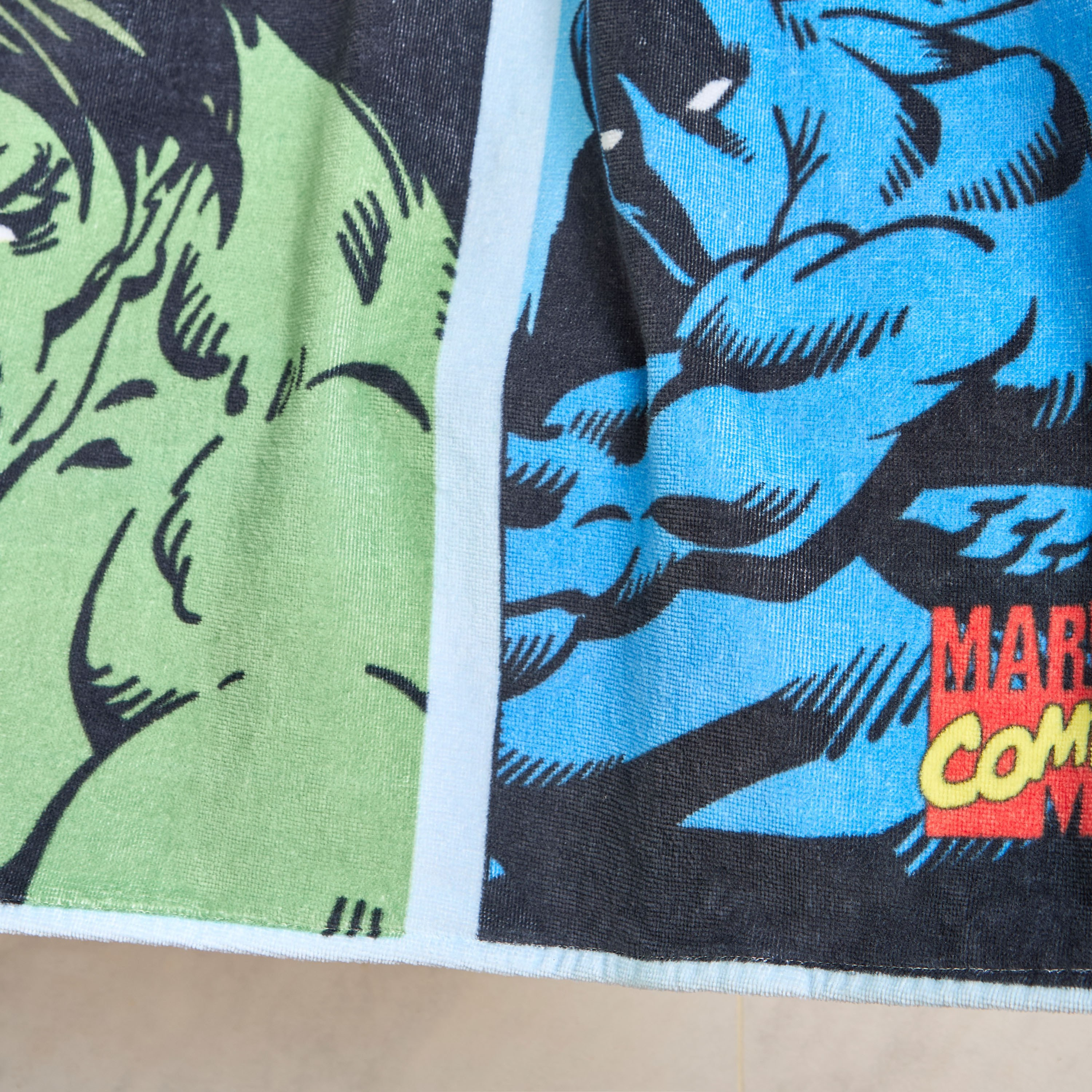 Avengers Cotton Bath Towel - 70x140 cm-babyandkids-bathandstorage-bath-towels-image-2