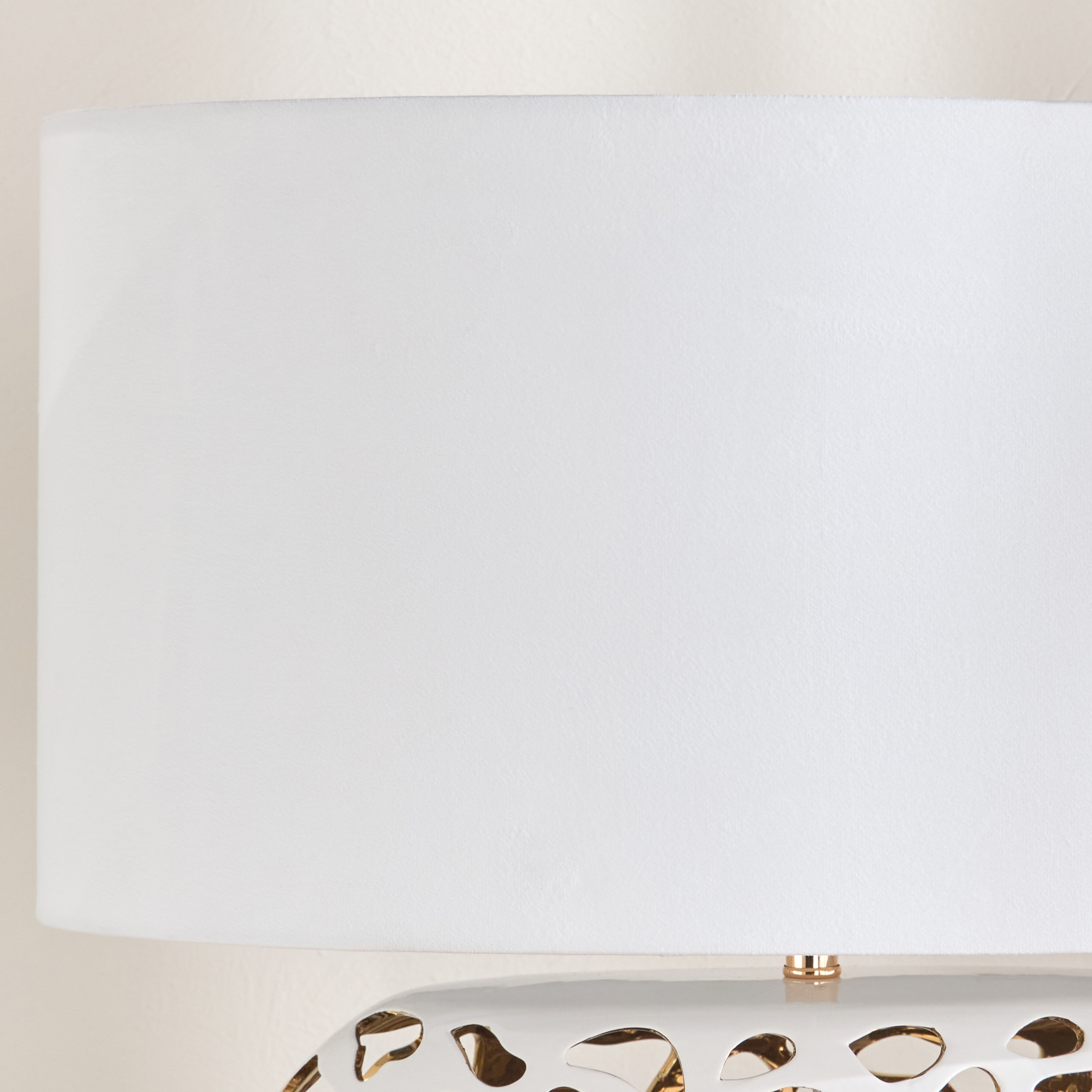 Odie Ceramic Table Lamp - 64 cm-household-lighting-tableanddesklamps-image-4