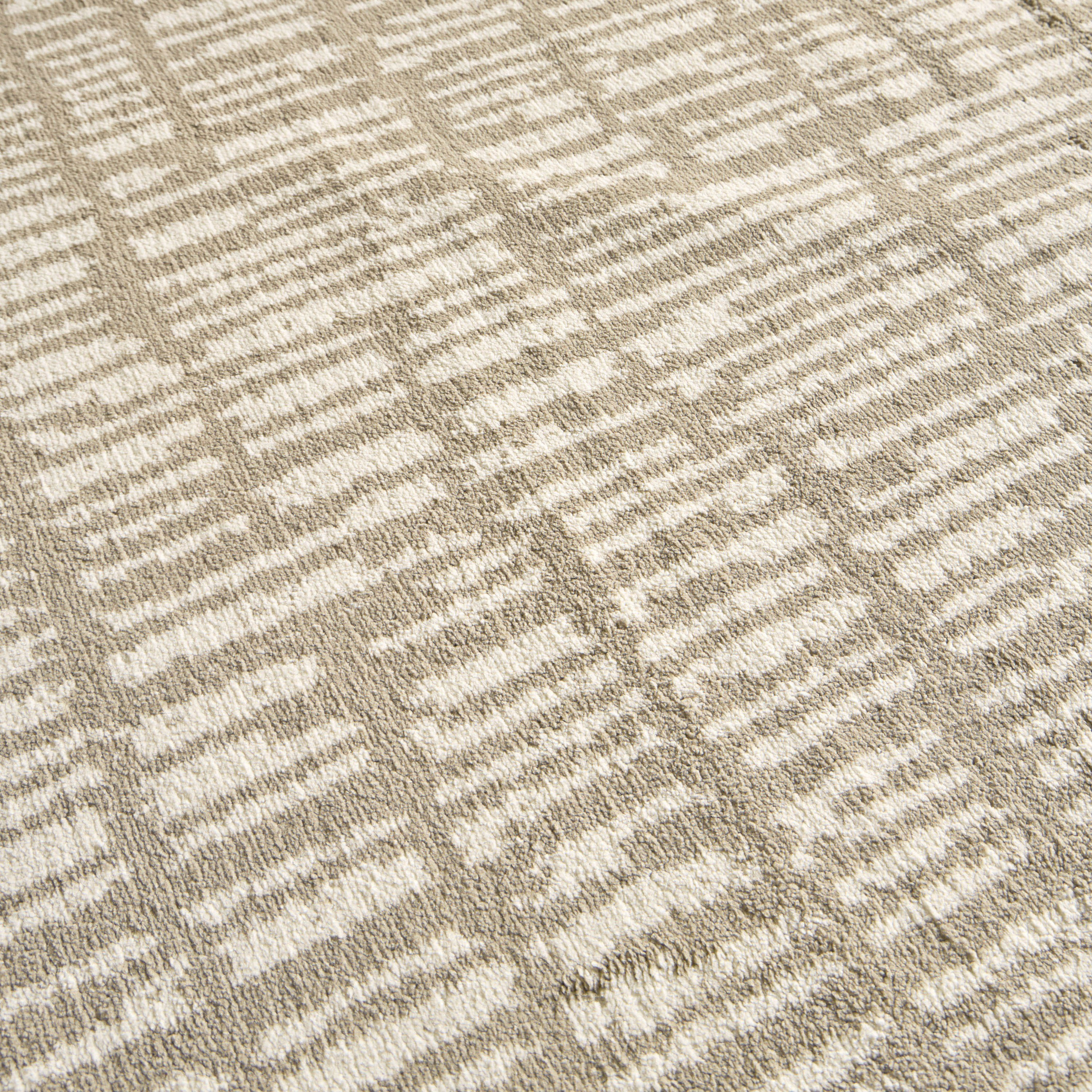 سجادة - سافرا - 160x230 سم-household-rugsandcarpets-rugs-image-3