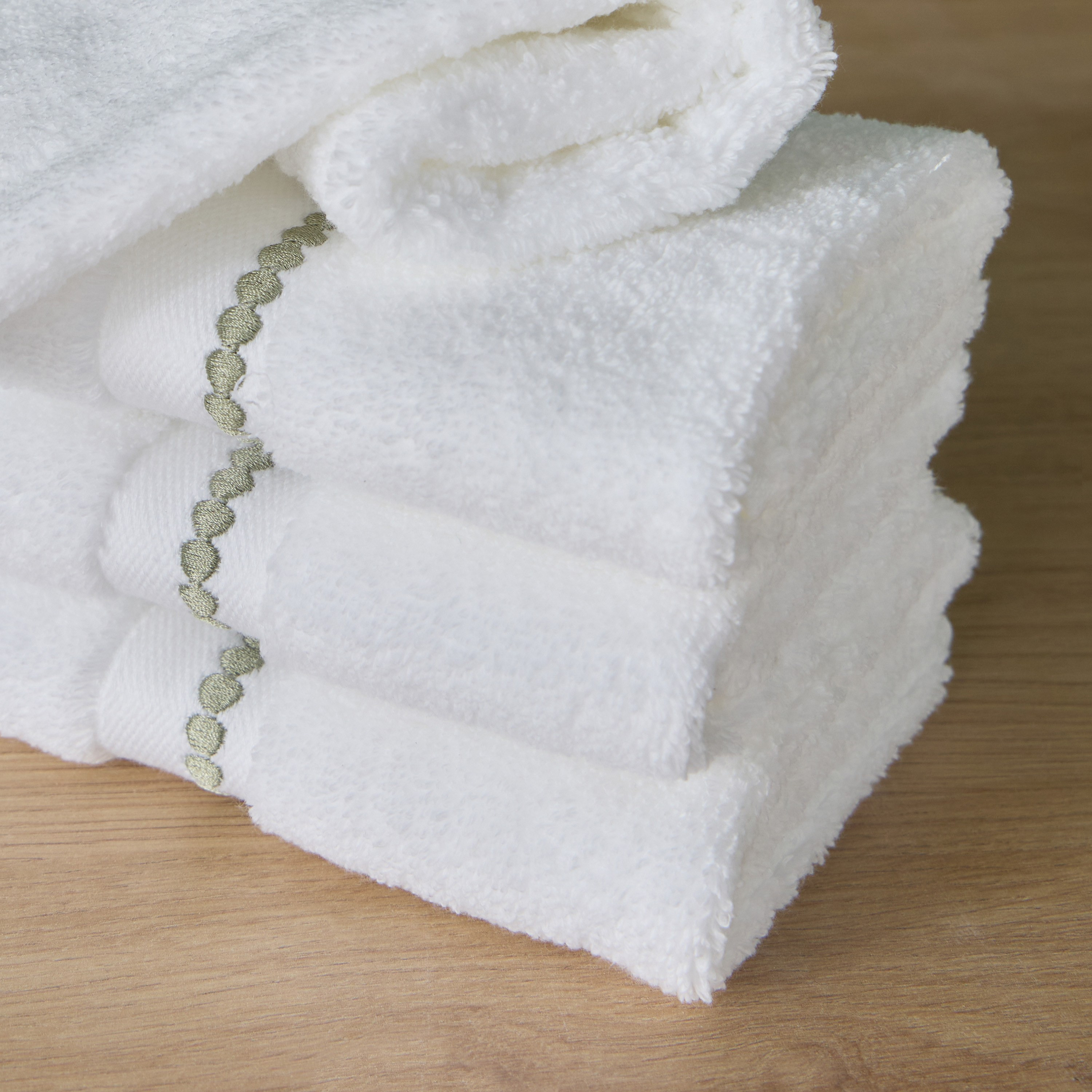 Varsailles 4-Piece 600 GSM Cotton Fingertip Towel Set - 33x33 cm-household-bathandlaundry-bathlinen-towels-image-2