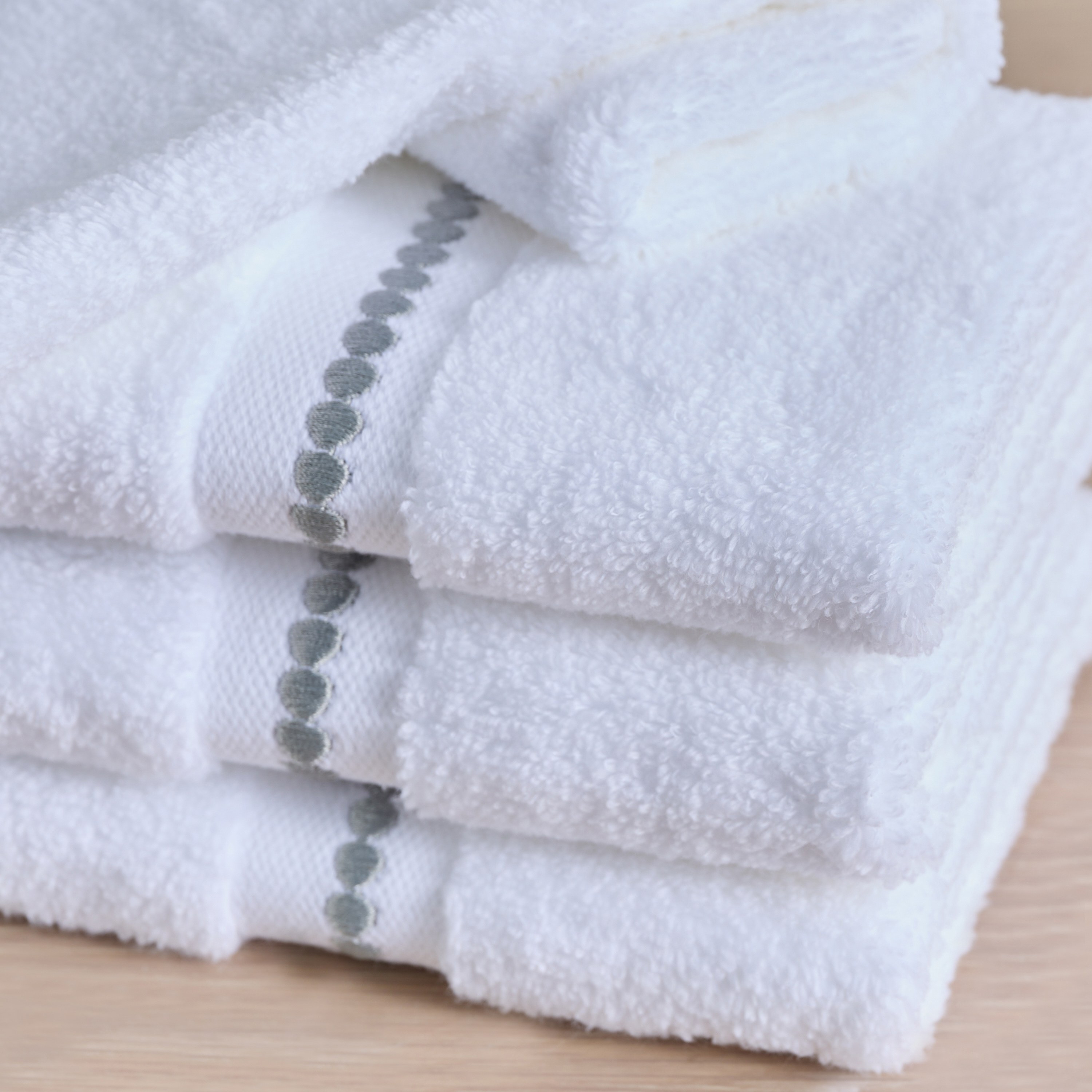Varsailles 4-Piece 600 GSM Cotton Fingertip Towel Set - 33x33 cm-household-bathandlaundry-bathlinen-towels-image-2
