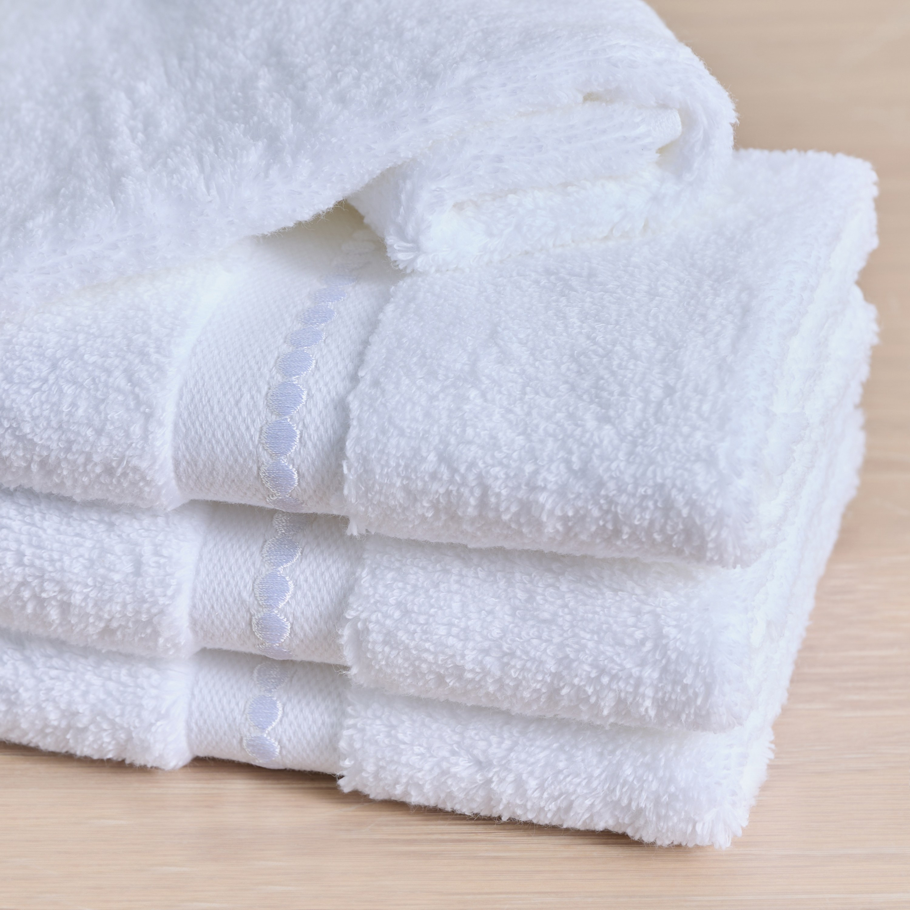 Varsailles 4-Piece 600 GSM Cotton Fingertip Towel Set - 33x33 cm-household-bathandlaundry-bathlinen-towels-image-2