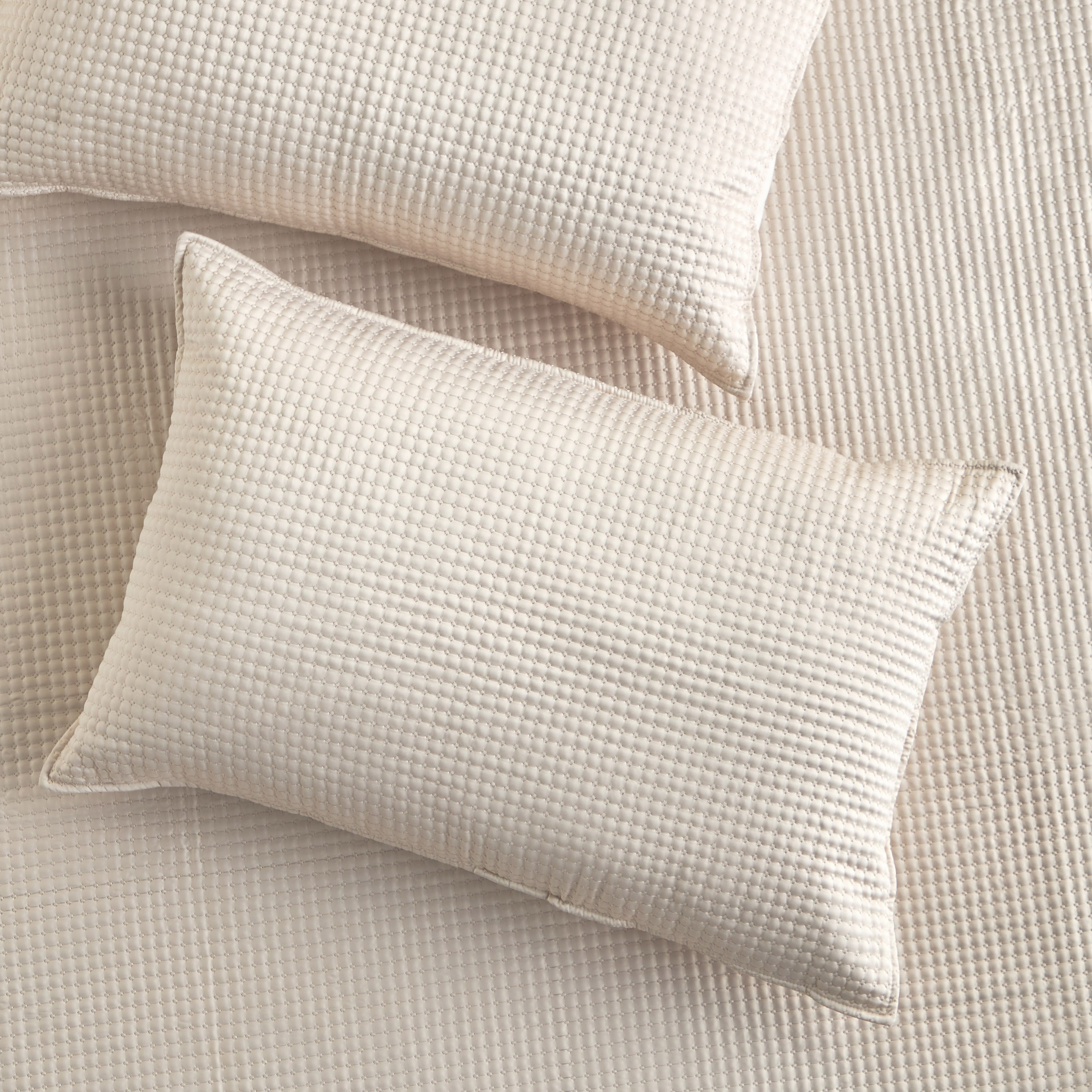 طقم مفرش سرير كينج مبطّن من القطن دوائر 3 قطع - روجو - 240×260 سم-household-bedding-comfortersandbedspreads-bedspreads-image-3