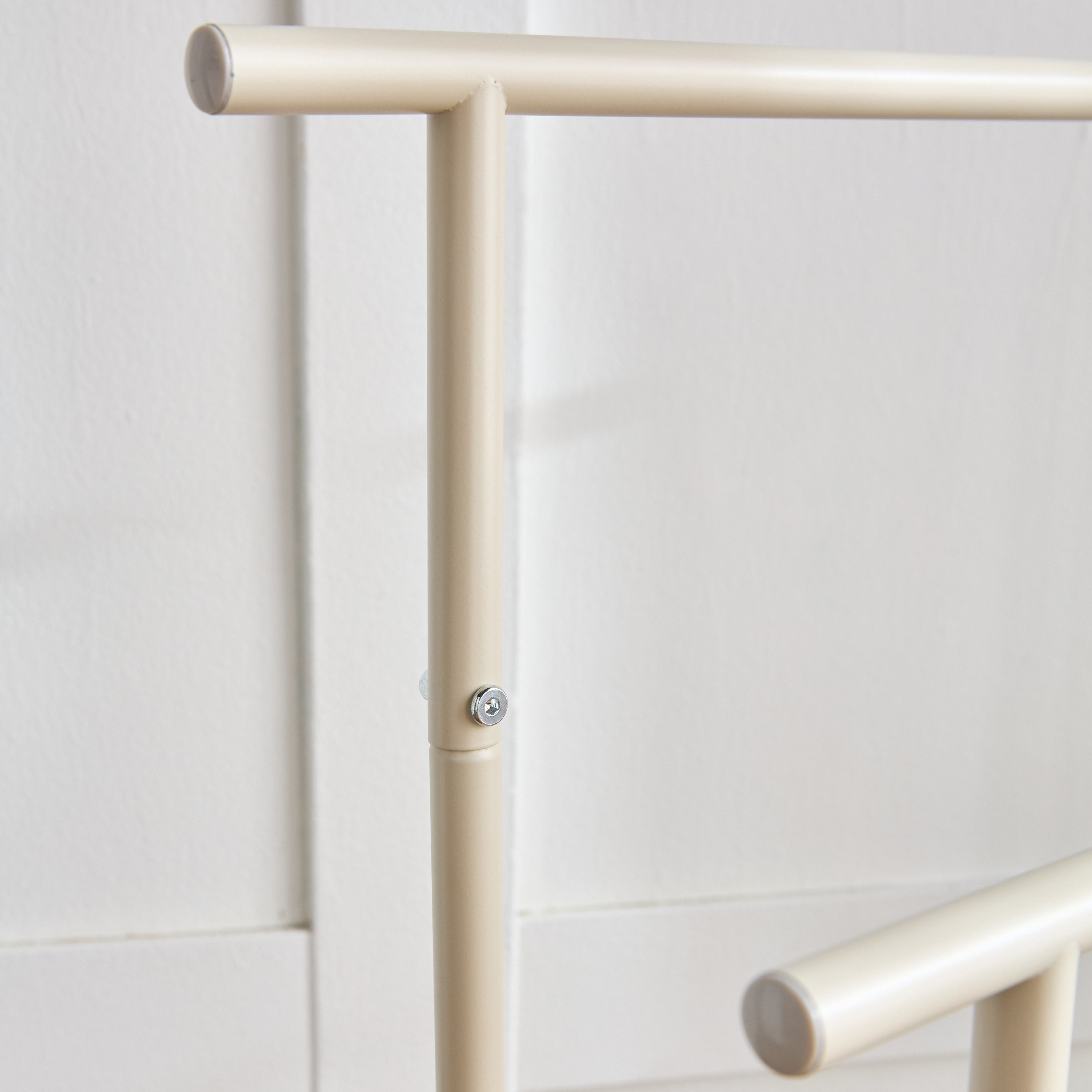 Claudia Towel Holder-household-bathandlaundry-bathroomorganizing-towelholdersandstands-image-4