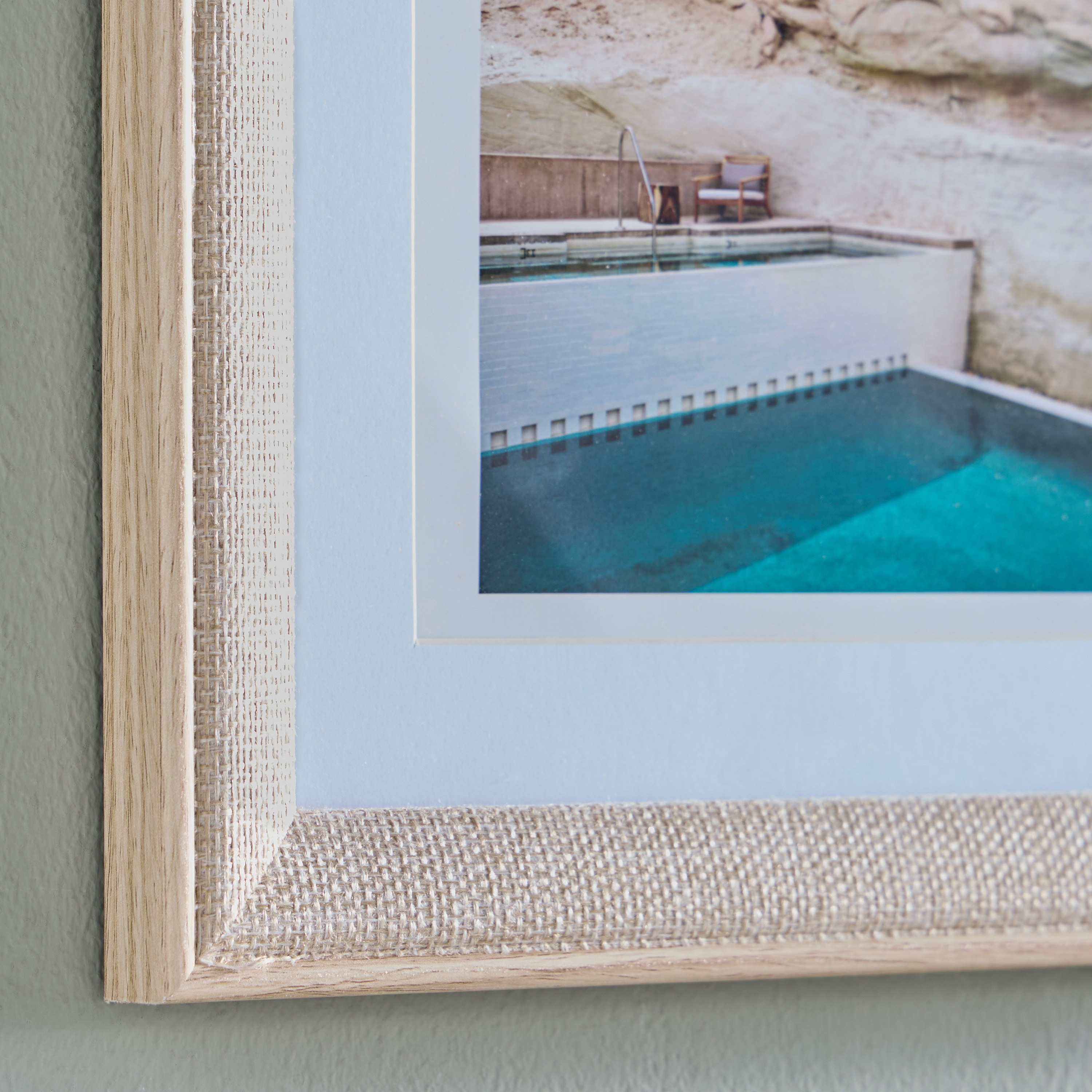 Mashna Photo Frame - 33x35 cm-household-walldecorandmirrors-photoframes-image-2
