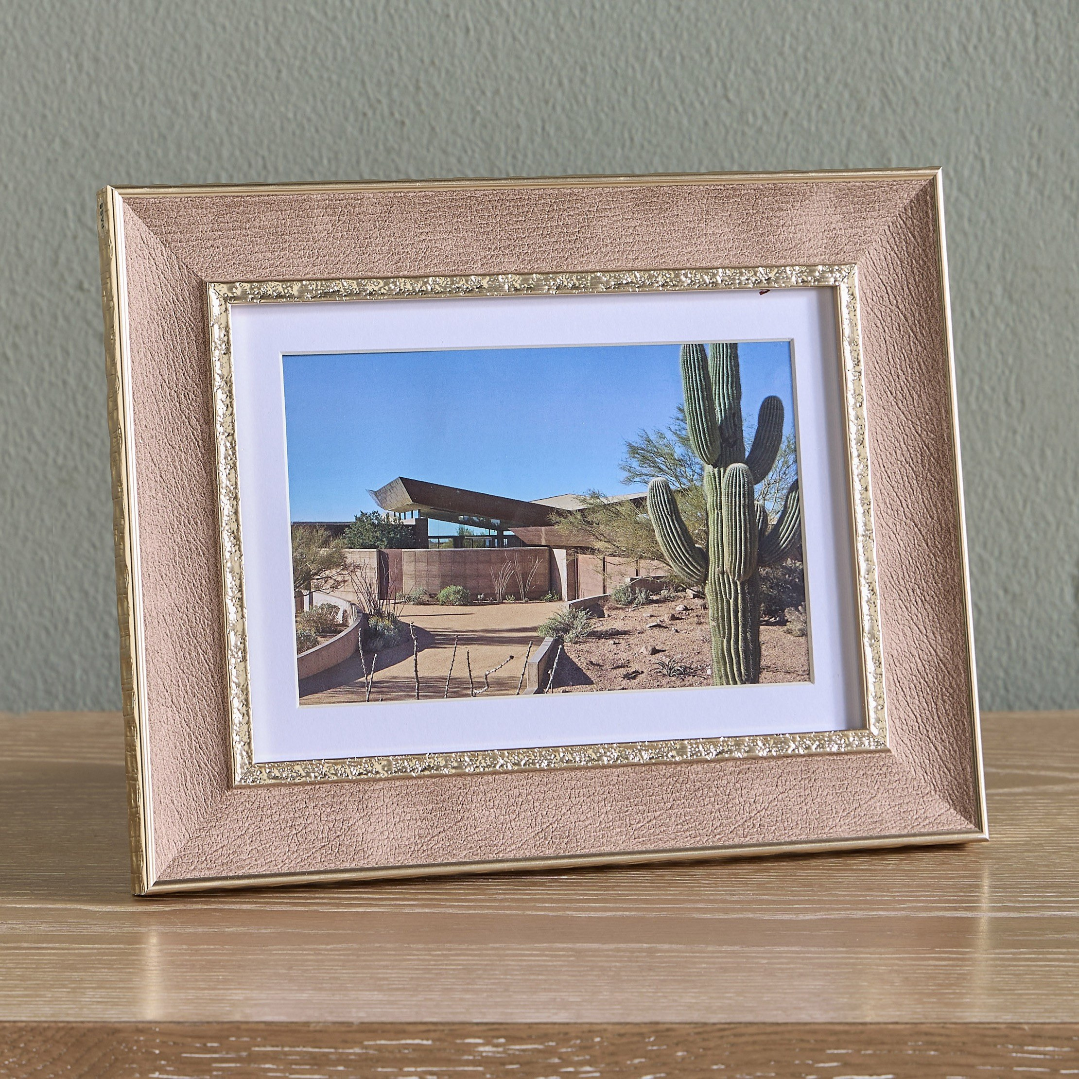 Desma Photo Frame - 18x23 cm-household-walldecorandmirrors-photoframes-image-1