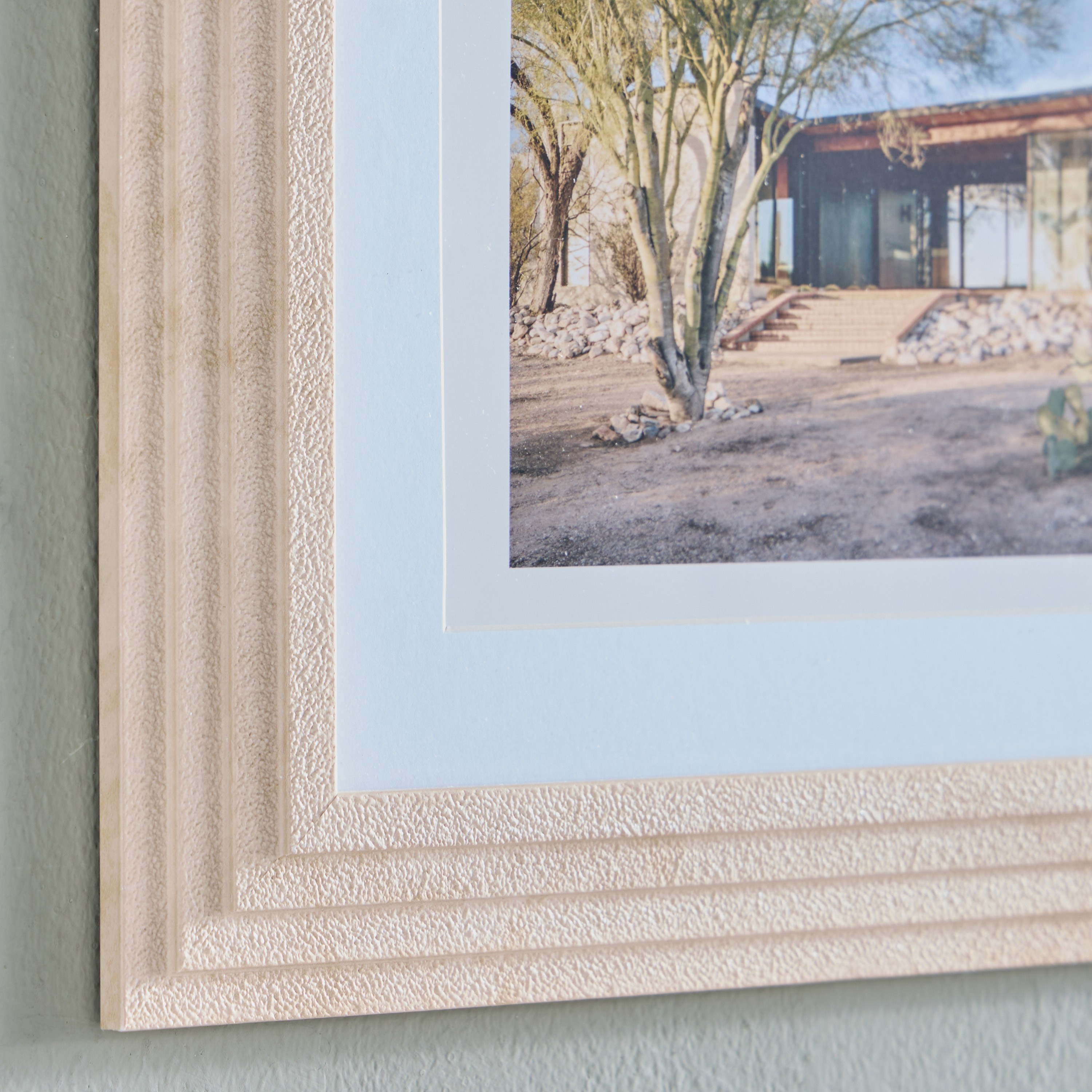 Irisa Photo Frame - 32x37 cm-household-walldecorandmirrors-photoframes-image-2