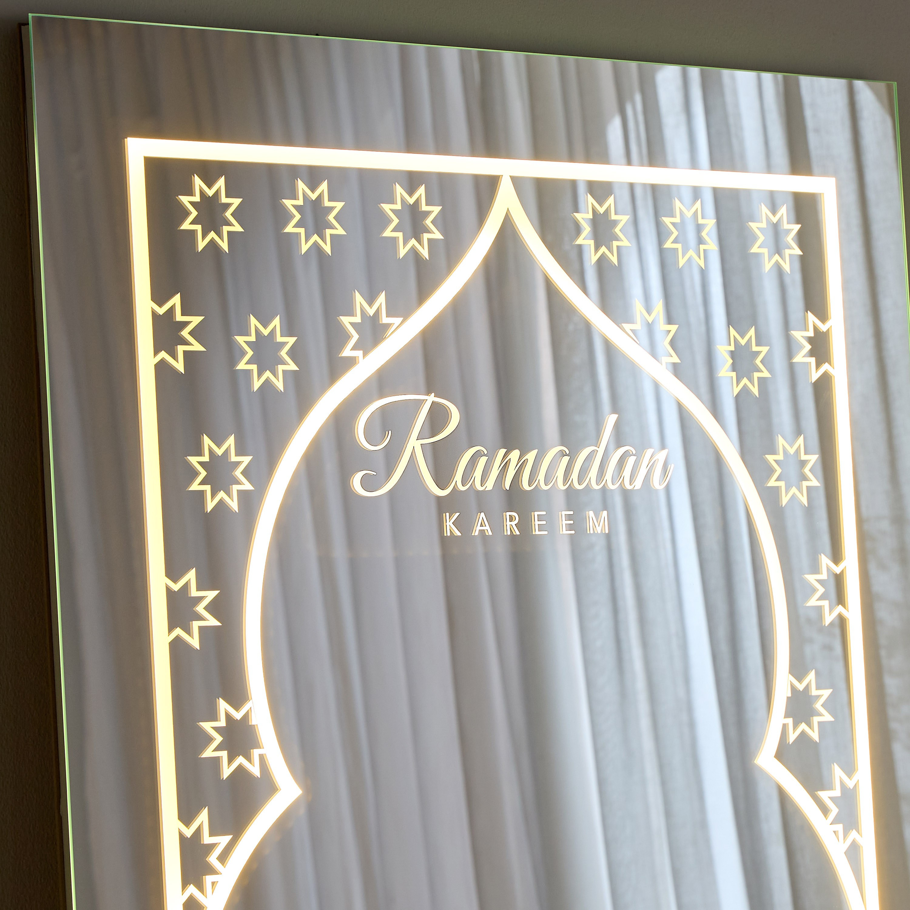 Tabia LED Leaner Mirror - 200x100 cm-household-walldecorandmirrors-mirrors-floormirrors-image-3