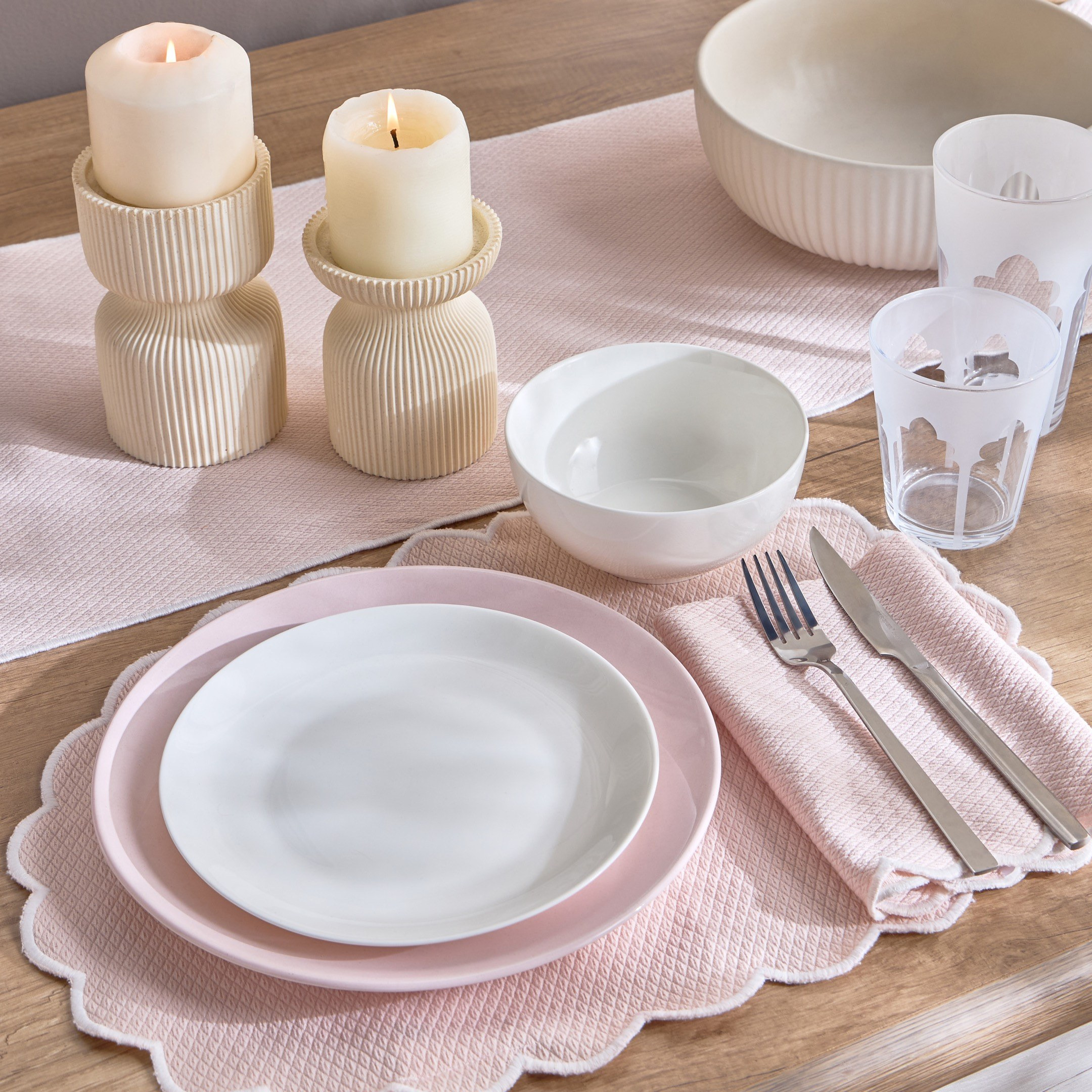 Fanous 4-Piece Napkin Set - 39x39 cm-household-dining-tablelinen-napkinsandaccessories-image-3