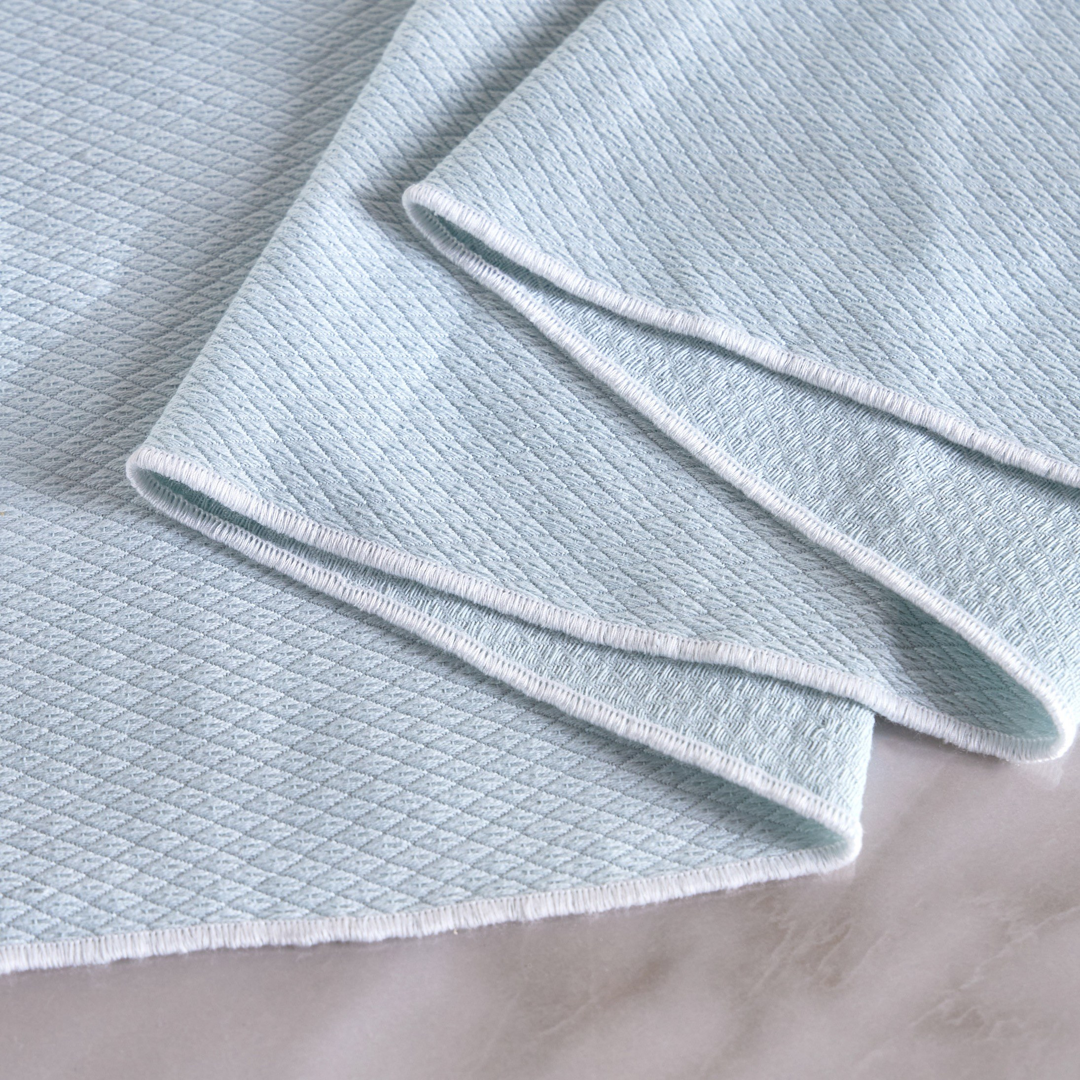 Fanous Table Runner - 33x120 cm-household-dining-tablelinen-runnersandtablecovers-image-2