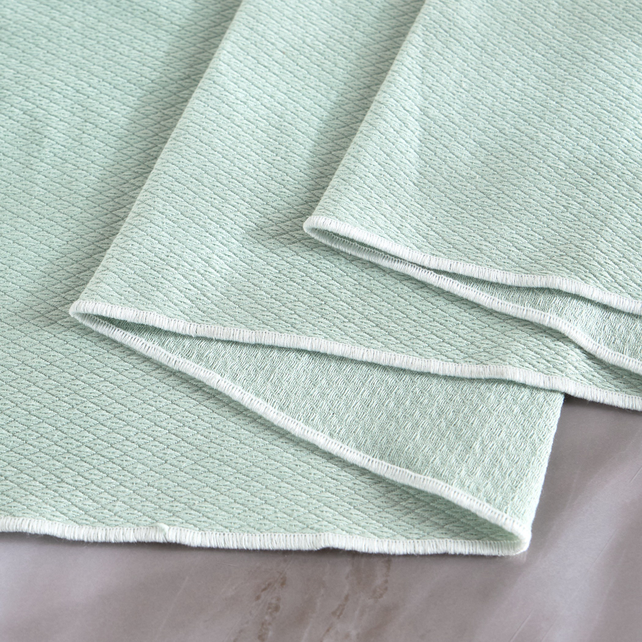 Fanous Table Runner - 33x180 cm-household-dining-tablelinen-runnersandtablecovers-image-2