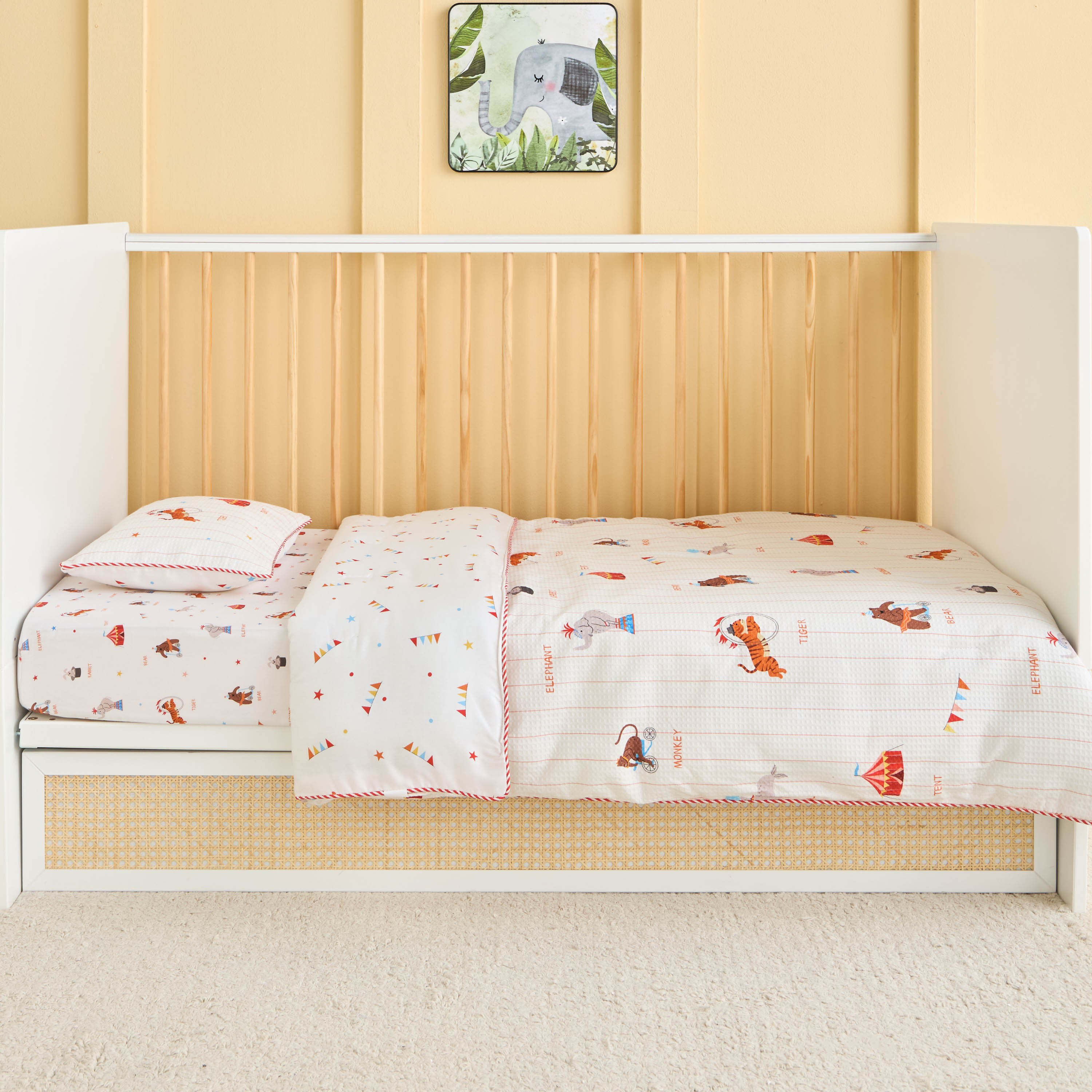 Carnival Cotton Circus Print 200 Thread Count 2-Piece Toddler Comforter Set - 110x140 cm