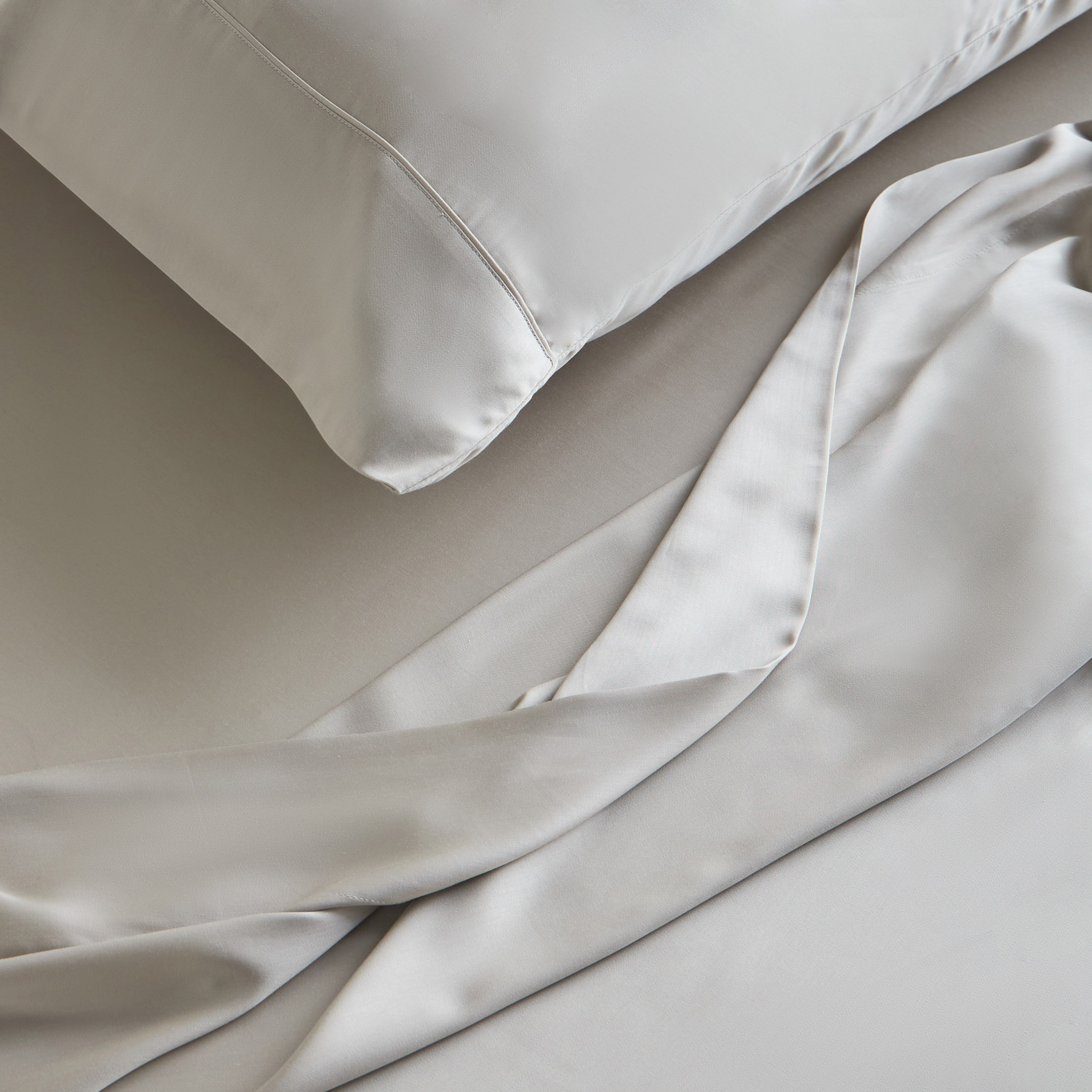 Terra Bamboo Sateen Weave 300 Thread 4-Piece Full Fitted and Flat Sheet Set - 120x200 cm-household-bedding-sheetsandpillowcases-flatsheets-image-3