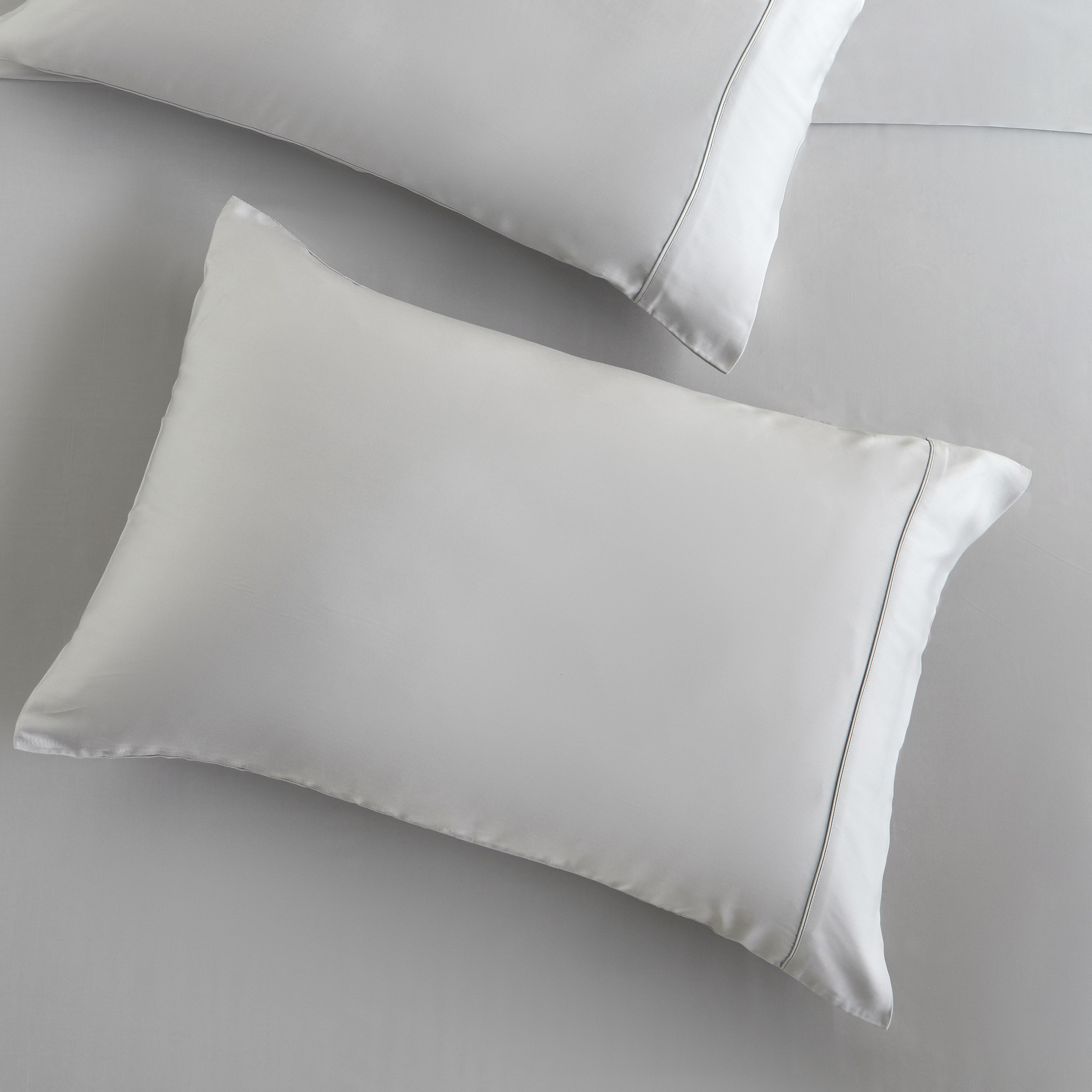 Terra Bamboo Sateen Weave 300 Thread 4-Piece Super King Fitted and Flat Sheet Set - 200x205 cm-household-bedding-sheetsandpillowcases-flatsheets-image-2