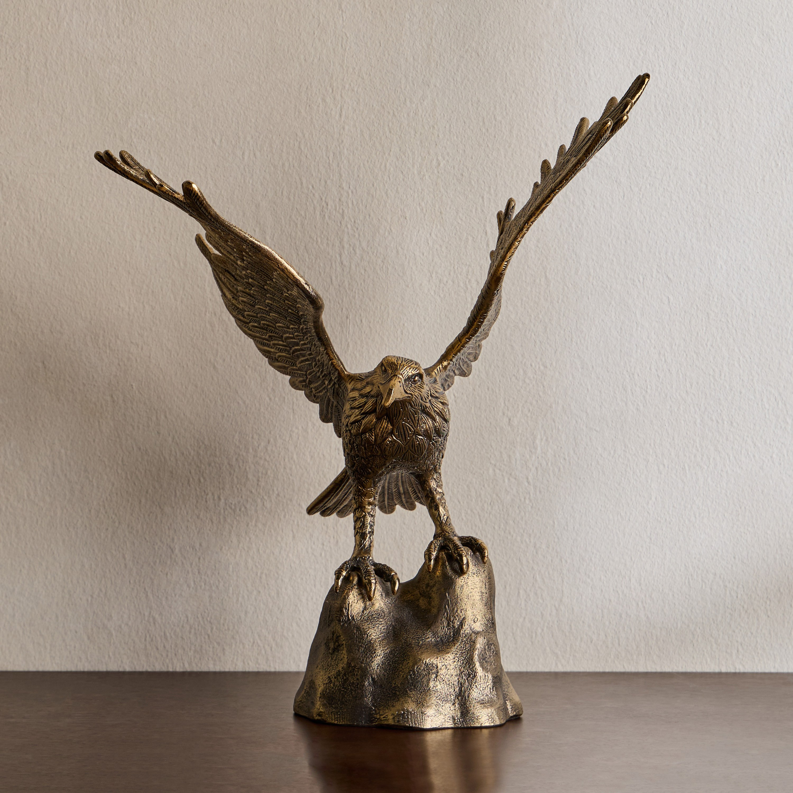 تمثال صقر - أرييل-household-decor-decorativeobjectsandsculptures-image-1