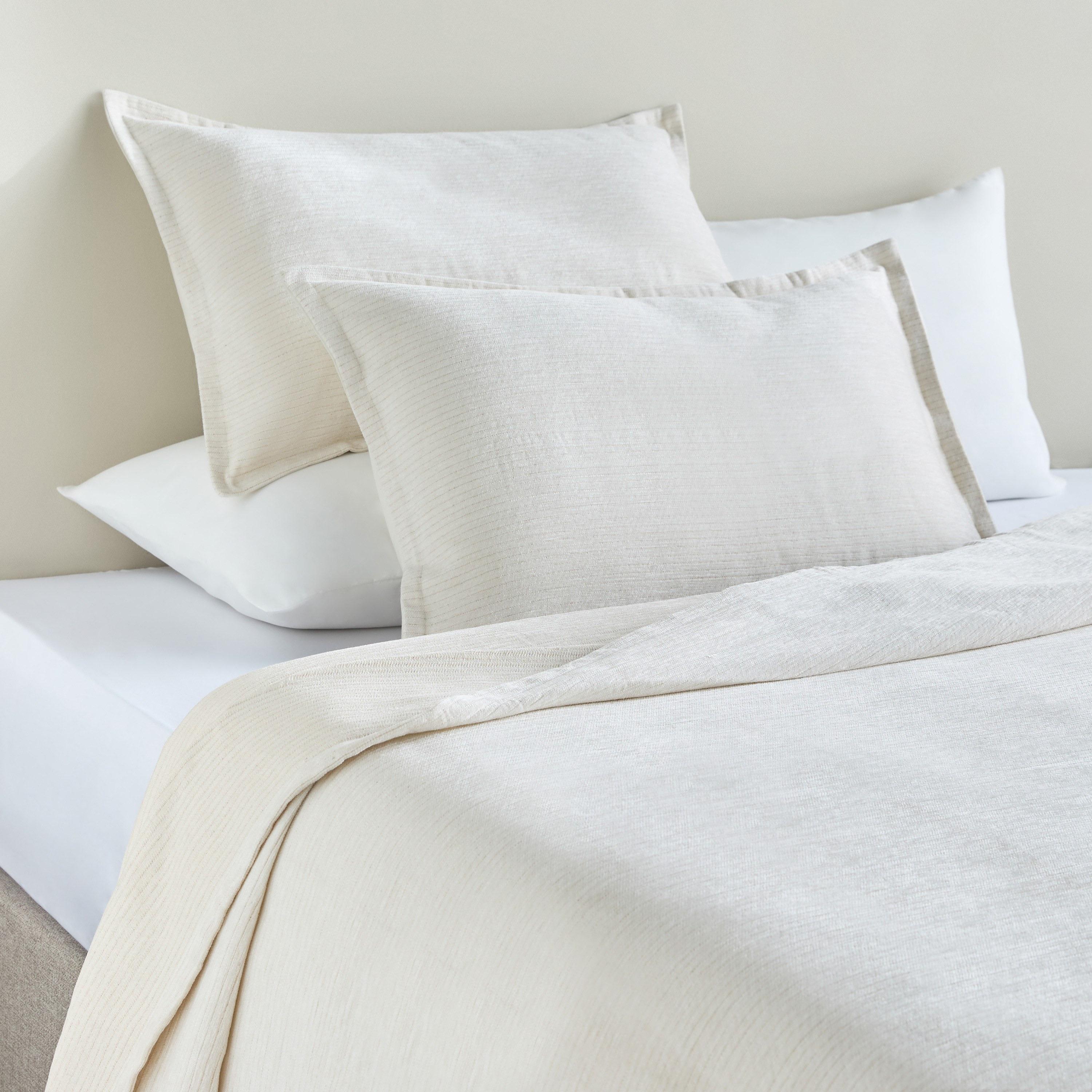 Luze Metallic Textured 3-Piece King Bedspread Set -  240x260 cm-household-bedding-comfortersandbedspreads-bedspreads-image-1