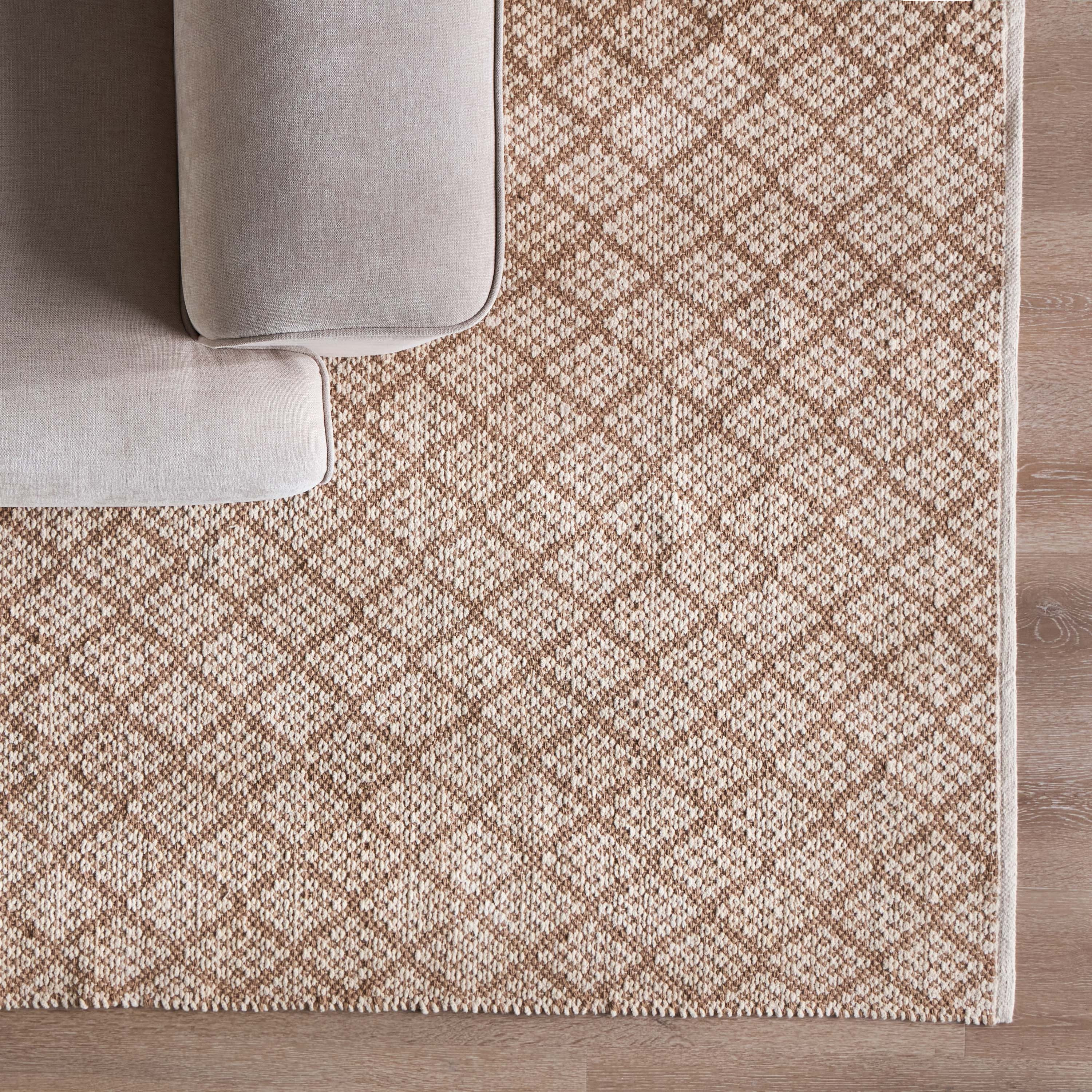 Kivara Handwoven Rug - 160x230 cm-household-rugsandcarpets-rugs-image-1