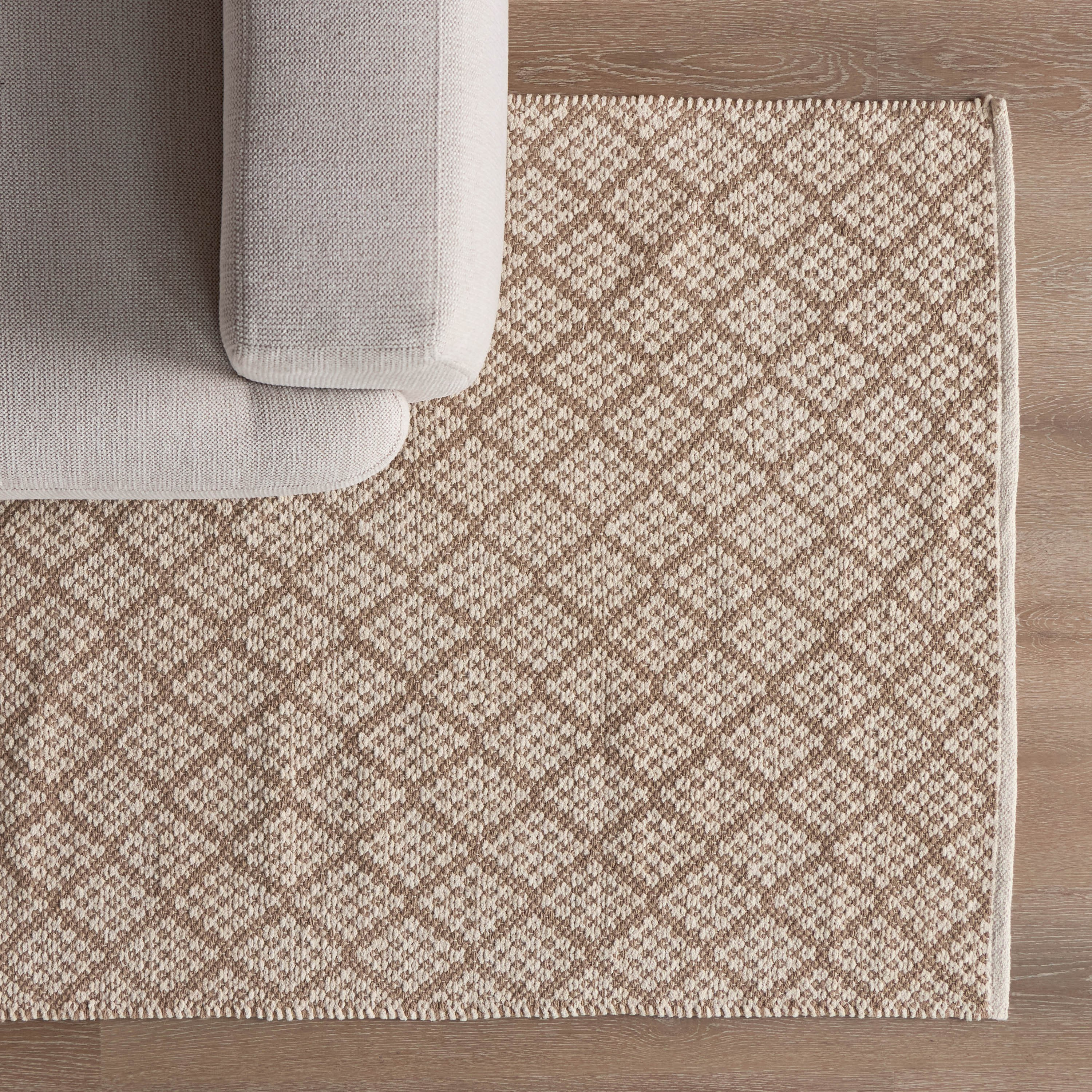 Kivara Handwoven Rug - 90x150 cm-household-rugsandcarpets-rugs-image-1